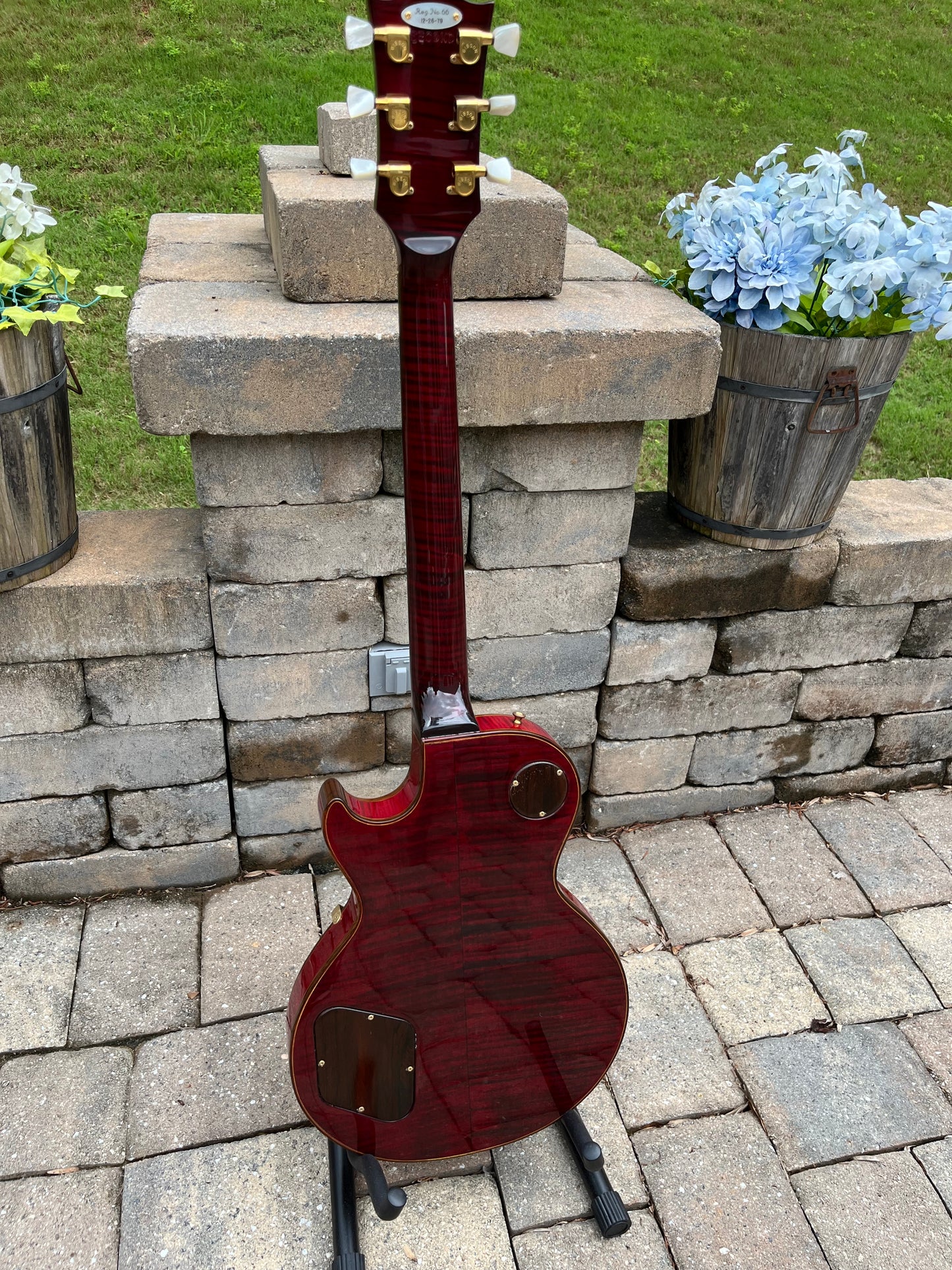 Vintage 1979 Gibson Les Paul Guitar “The Les Paul” Rare