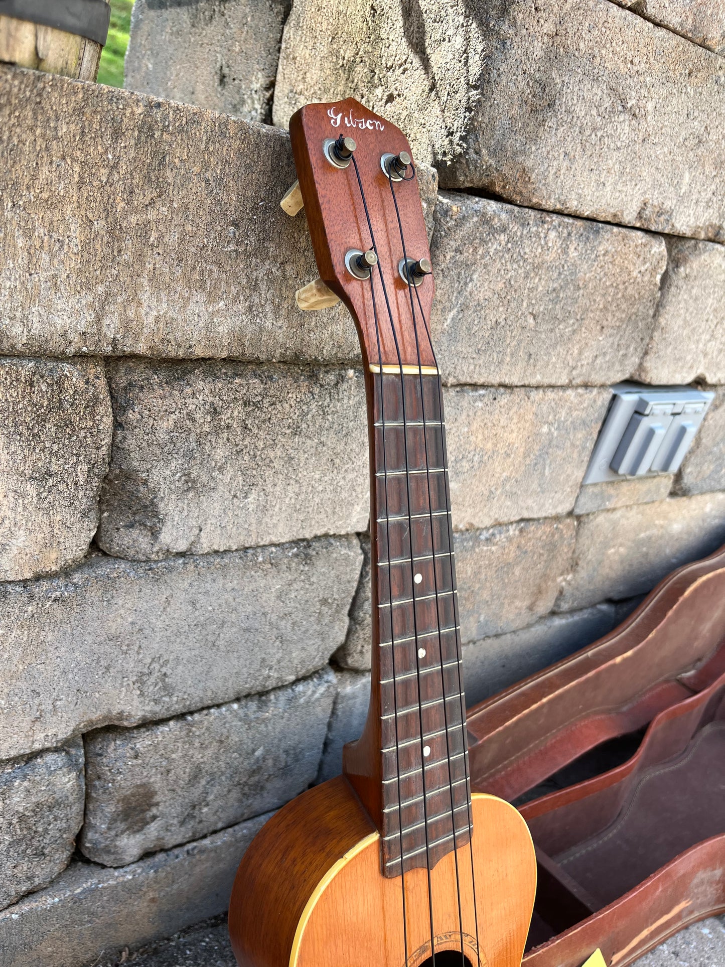 Vintage Gibson Style 2 Spruce Top Ukulele 1930’s