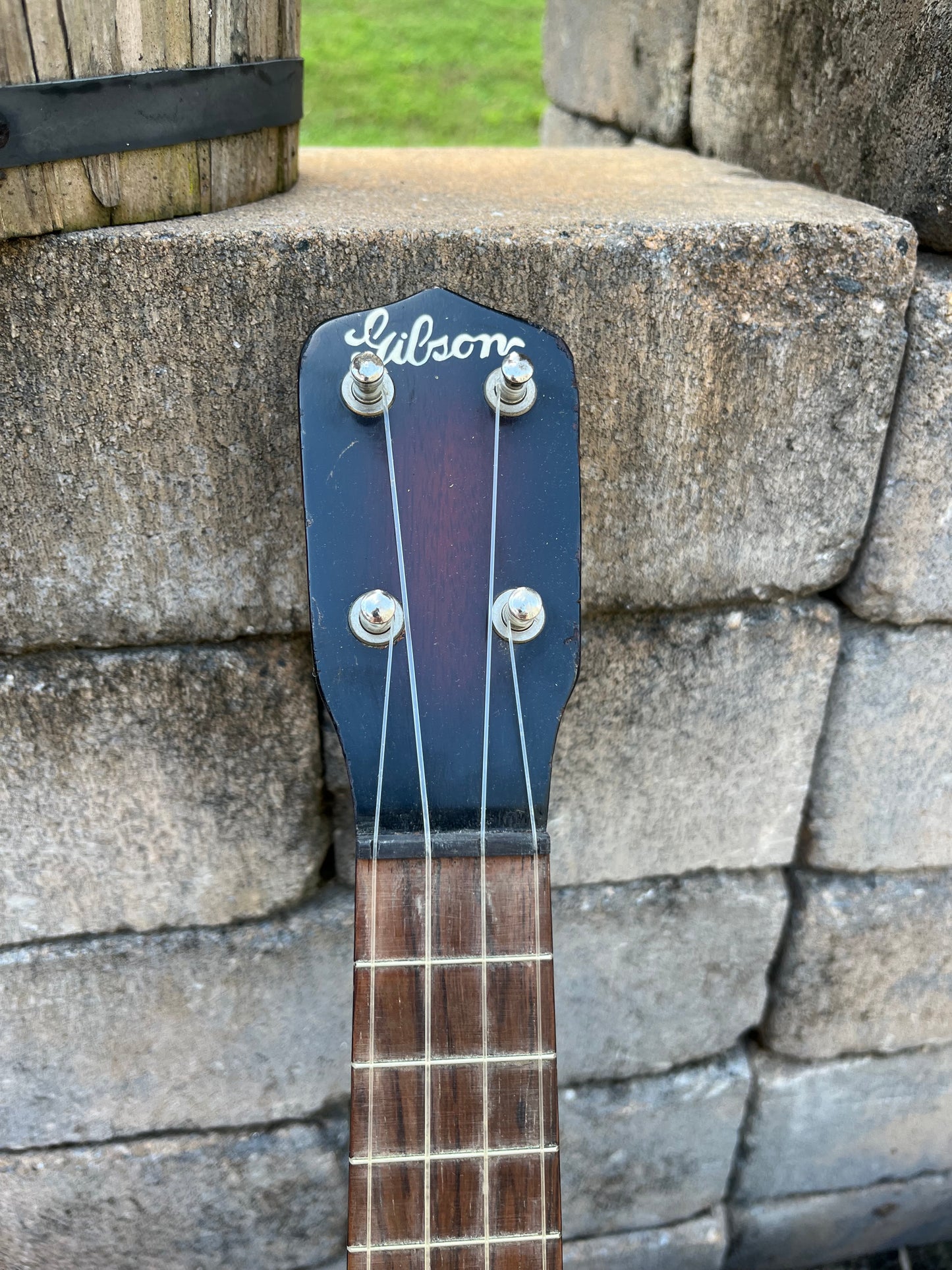 Vintage Gibson Style 1 Sunburst Ukulele