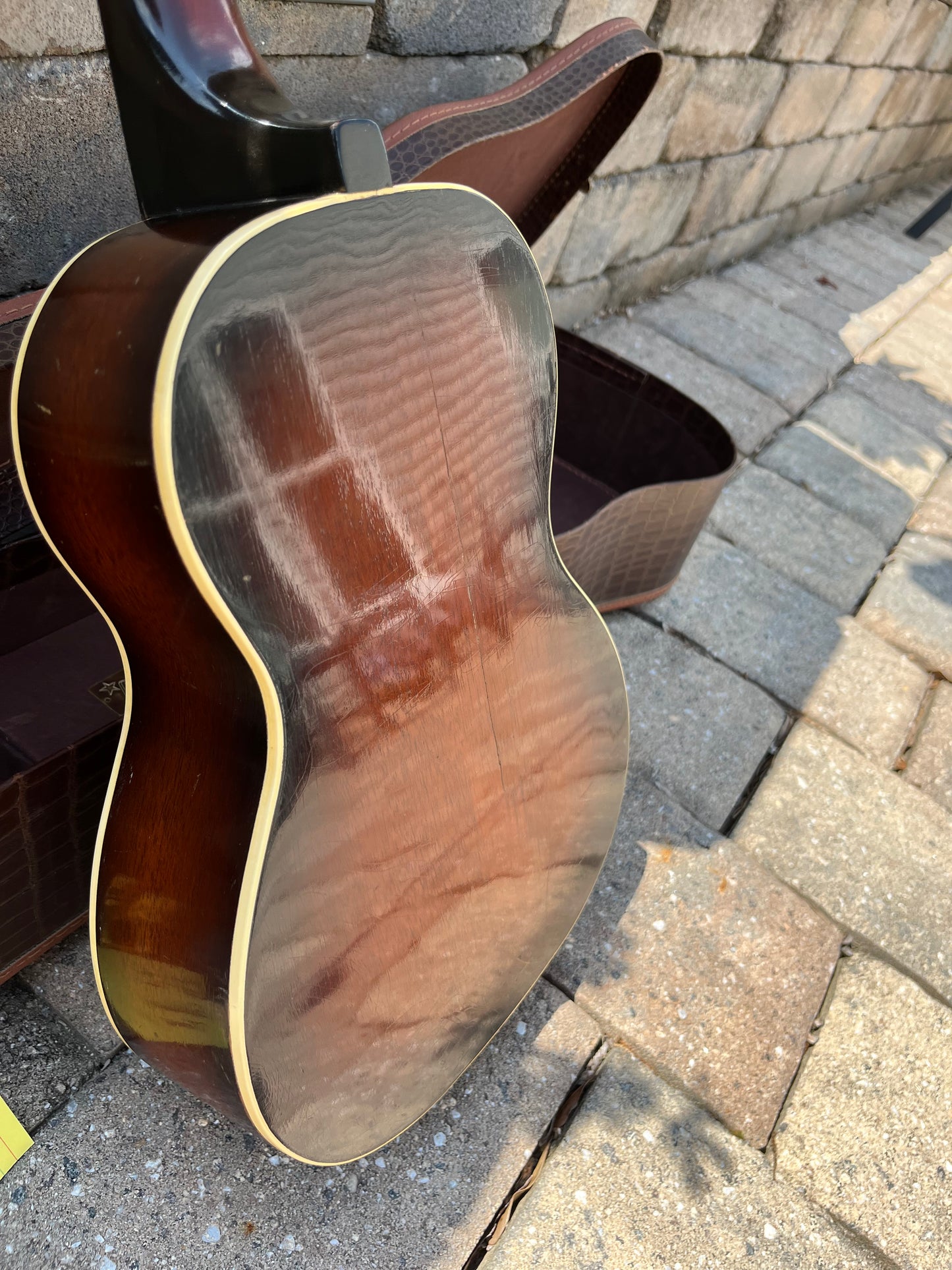 Vintage Gibson TU-2 Tenor Ukulele