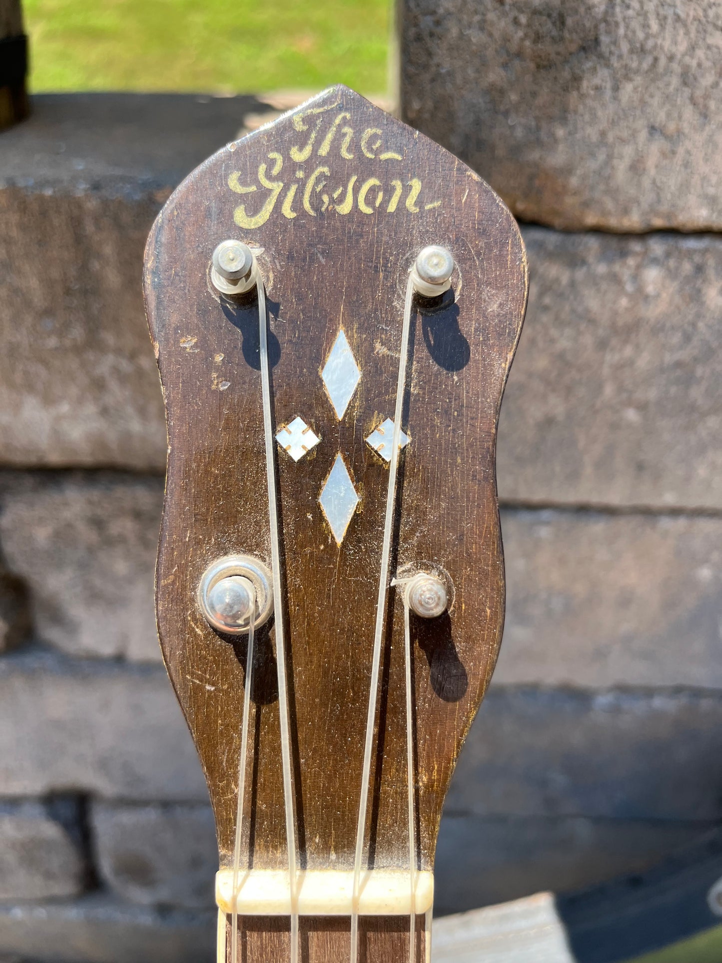 Vintage Gibson Ukulele Banjo Style 3