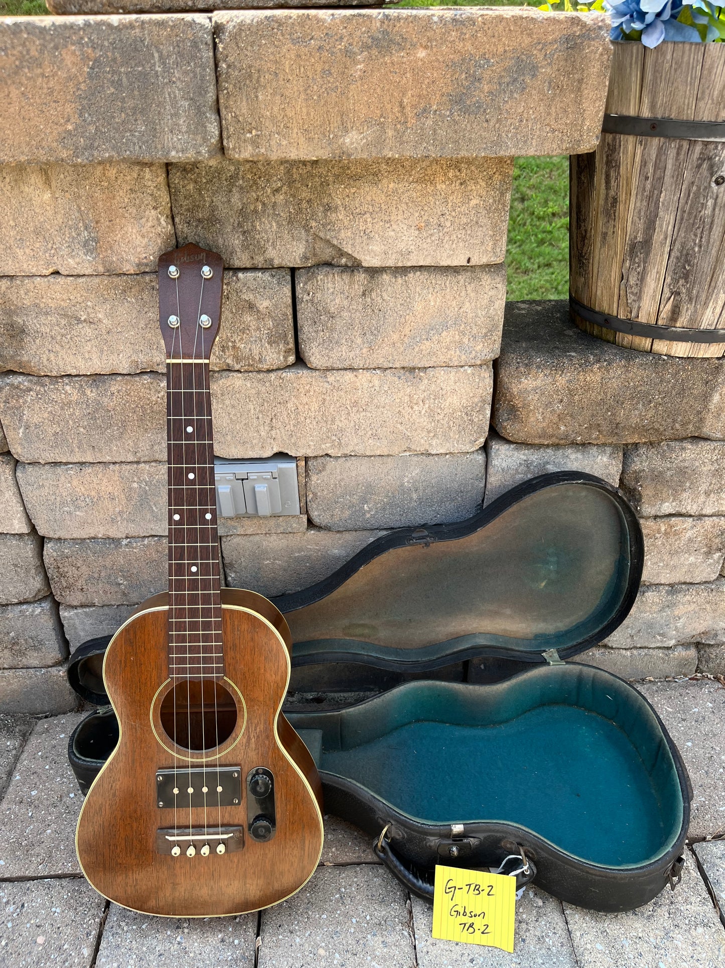Vintage Gibson ETU-2 Tenor Electric Ukulele