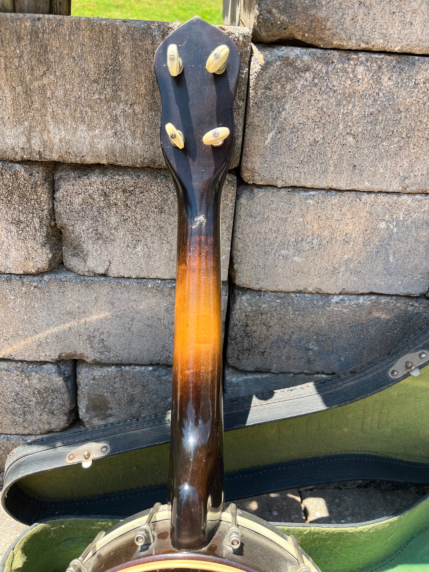 Vintage Gibson Ukulele Banjo Style 3