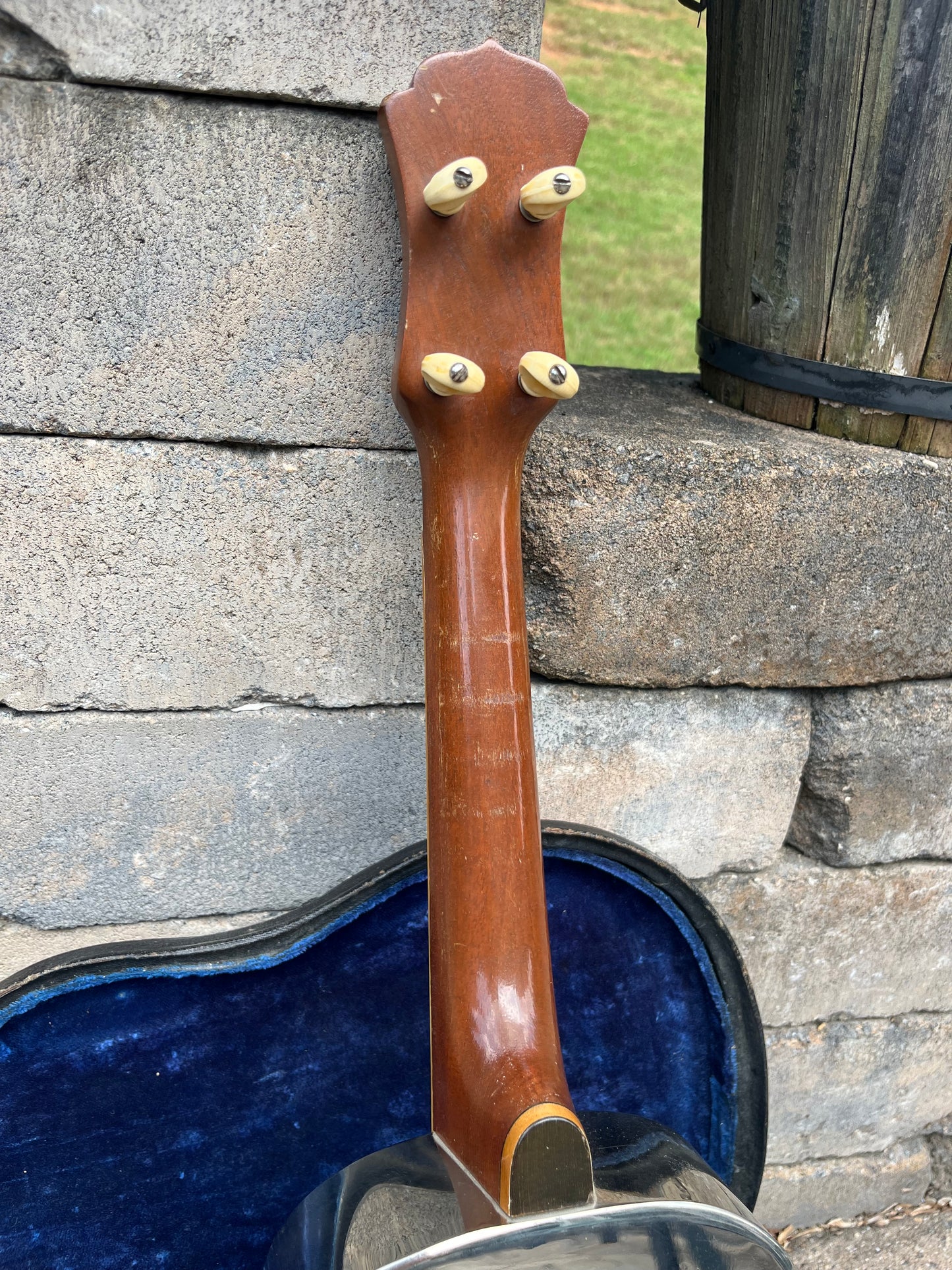Vintage National Ukulele Style 1