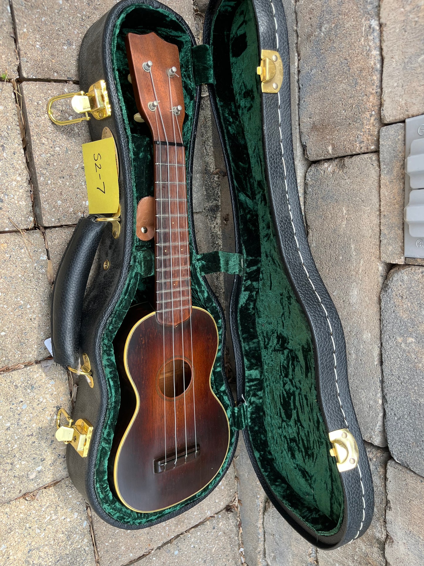 Vintage Martin Style 2 Ukulele