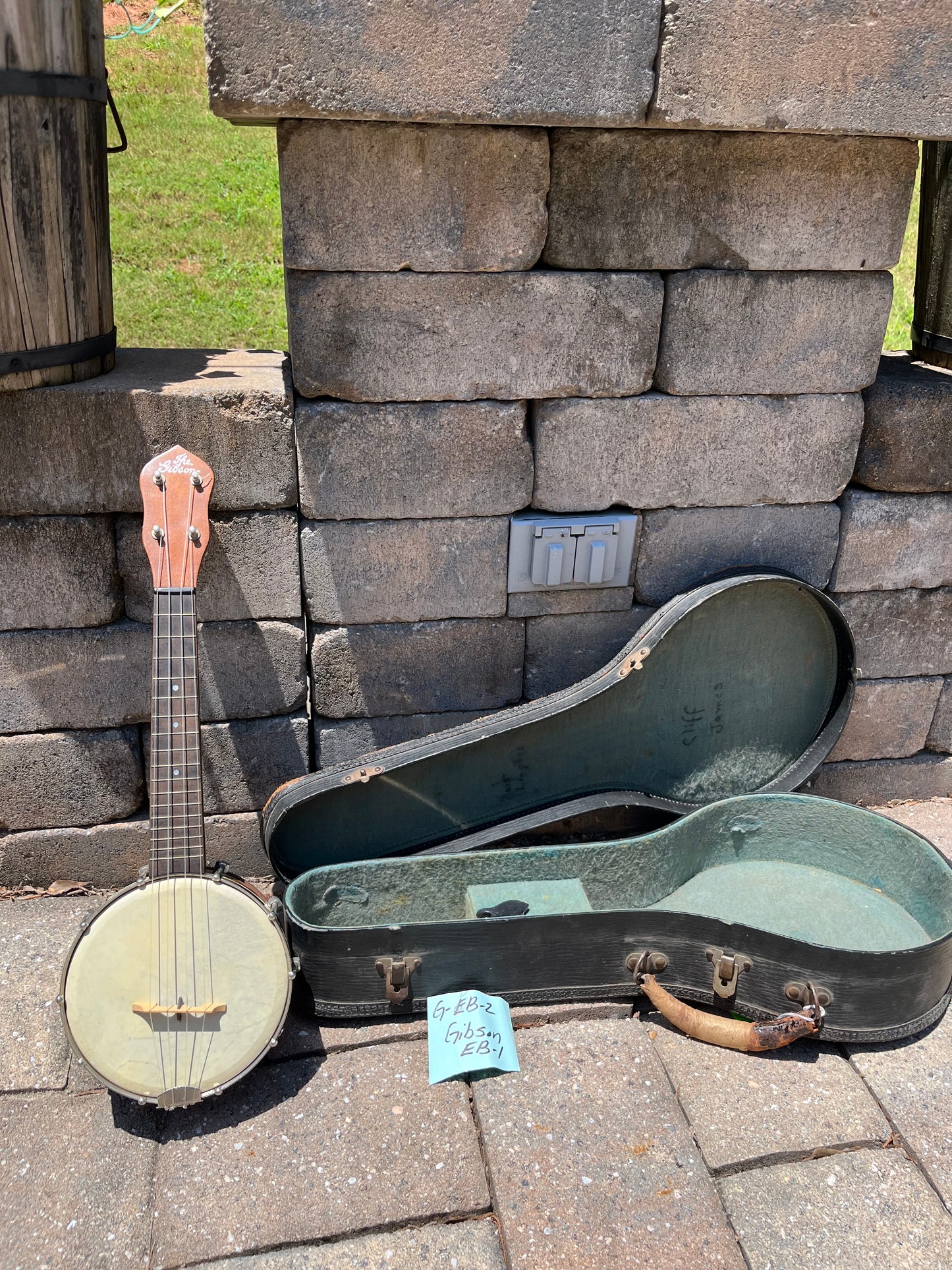 Vintage Gibson Ukulele Banjo Style 1