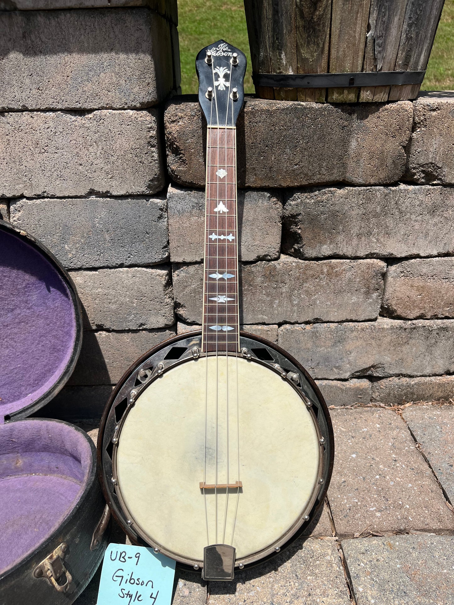Vintage Gibson Ukulele Banjo Style 4