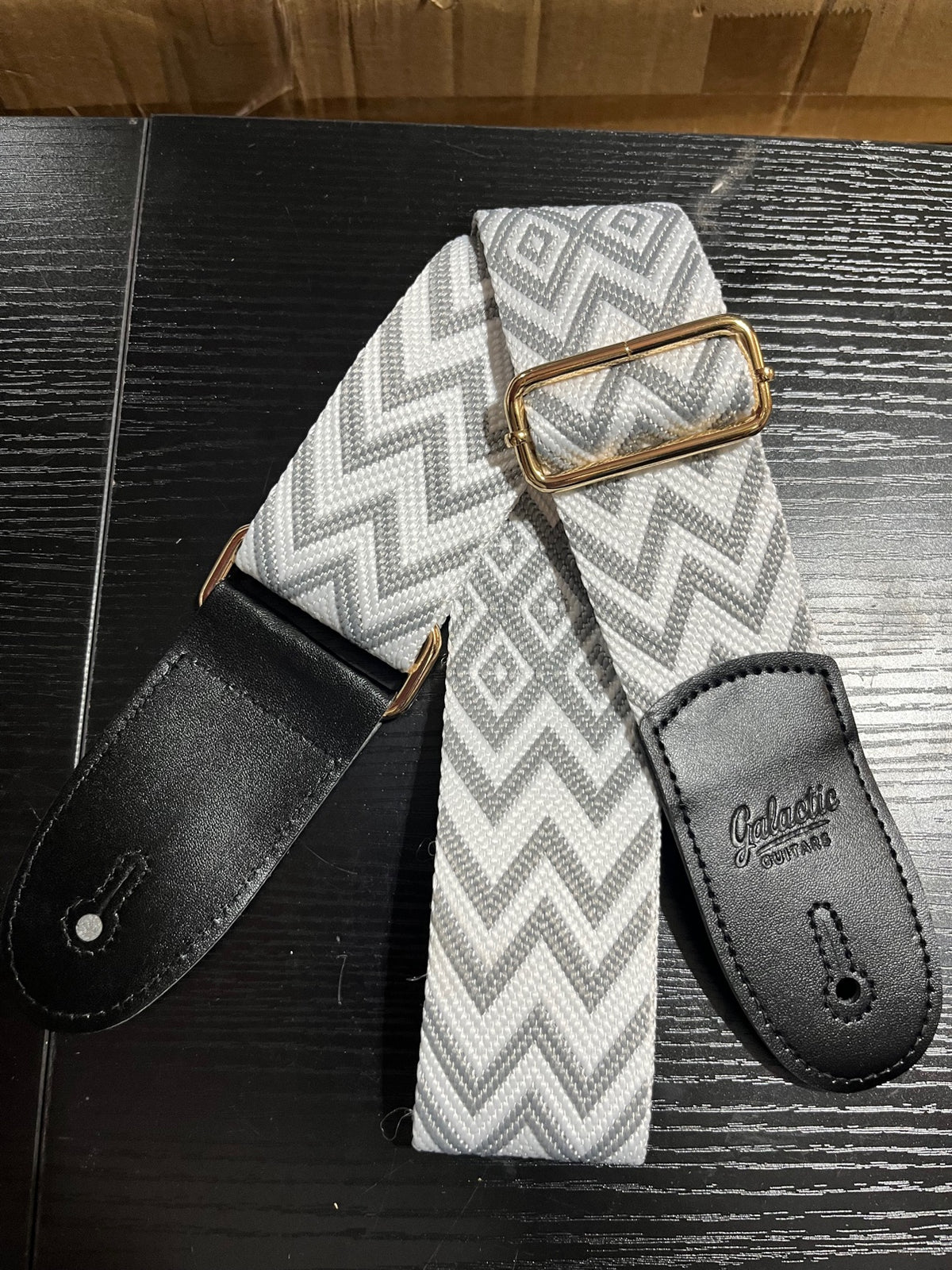 Galactic Guitars Woven Guitar Strap Zig Zag White Grey Gold Buckle