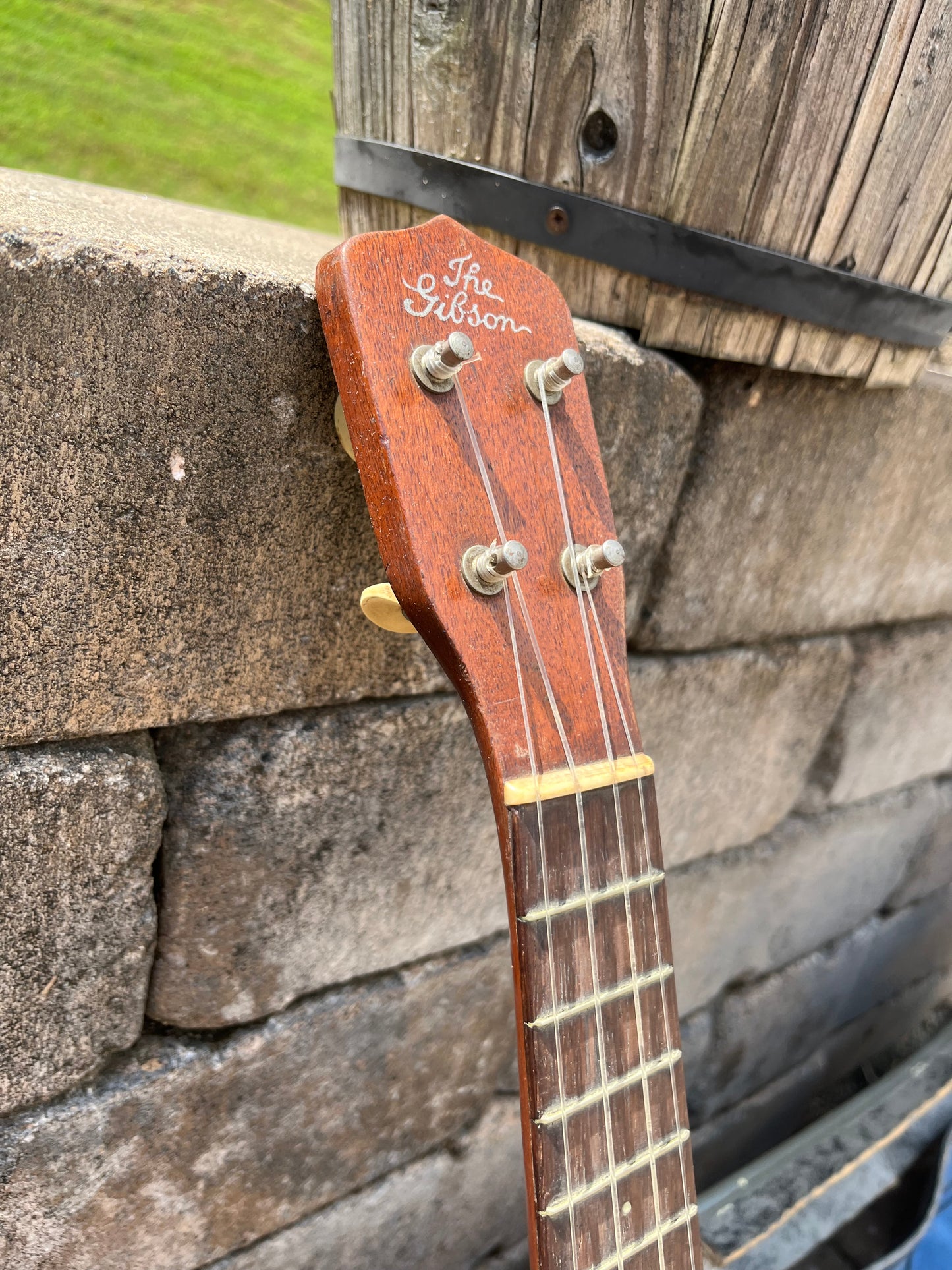 Vintage Gibson Style 2 Mahogany Ukulele