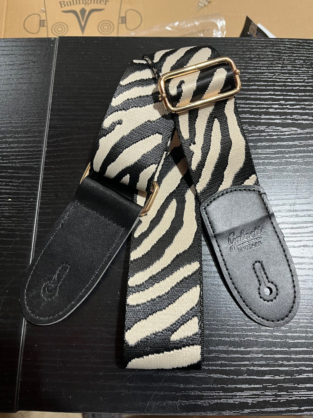 Galactic Guitars Woven Guitar Strap Zebra Cream & Black