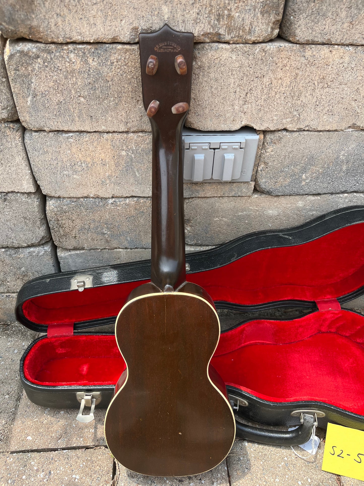 Vintage Martin Style 2 Ukulele