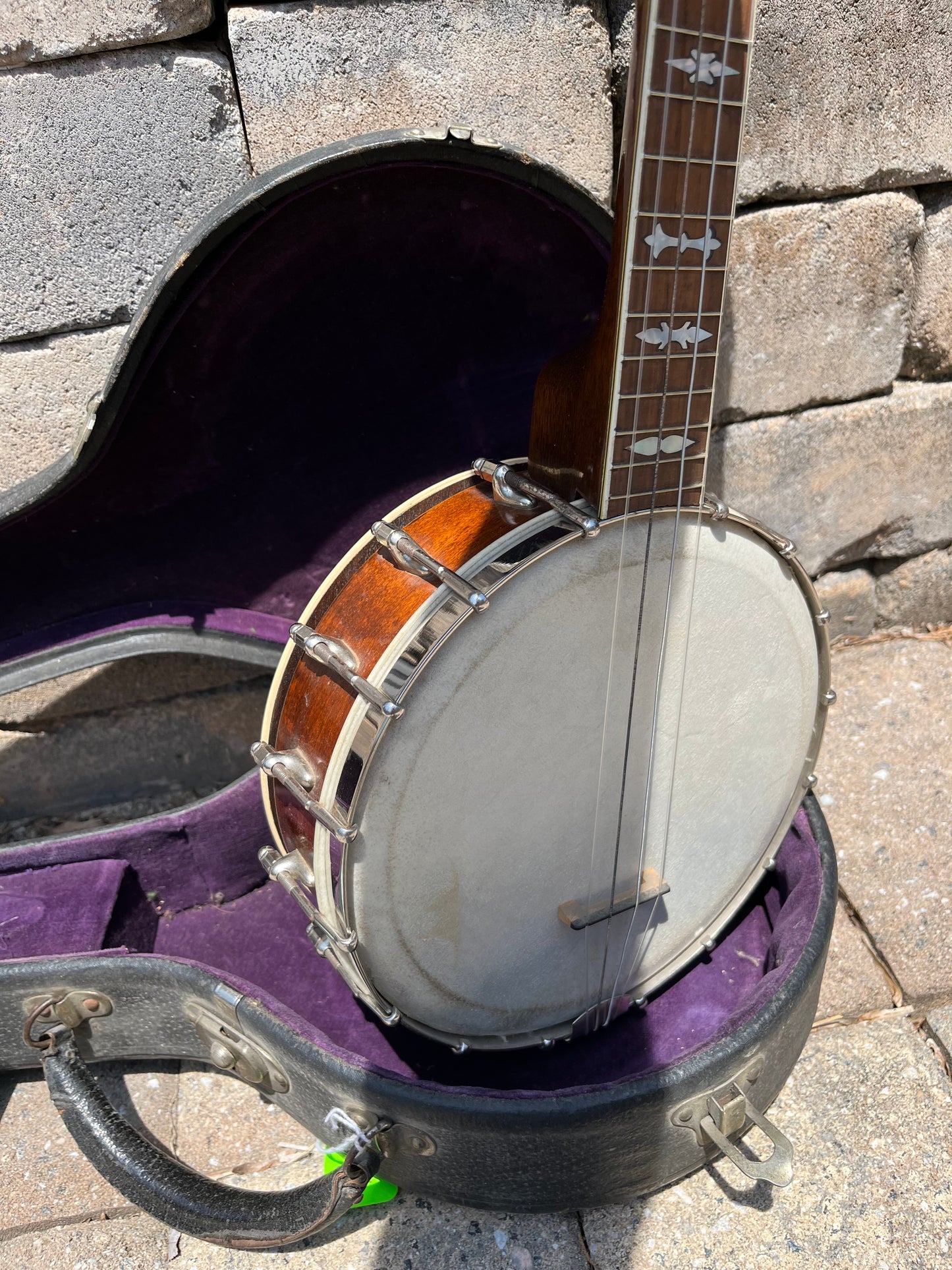 Vintage Gibson Ukulele Banjo Style 3