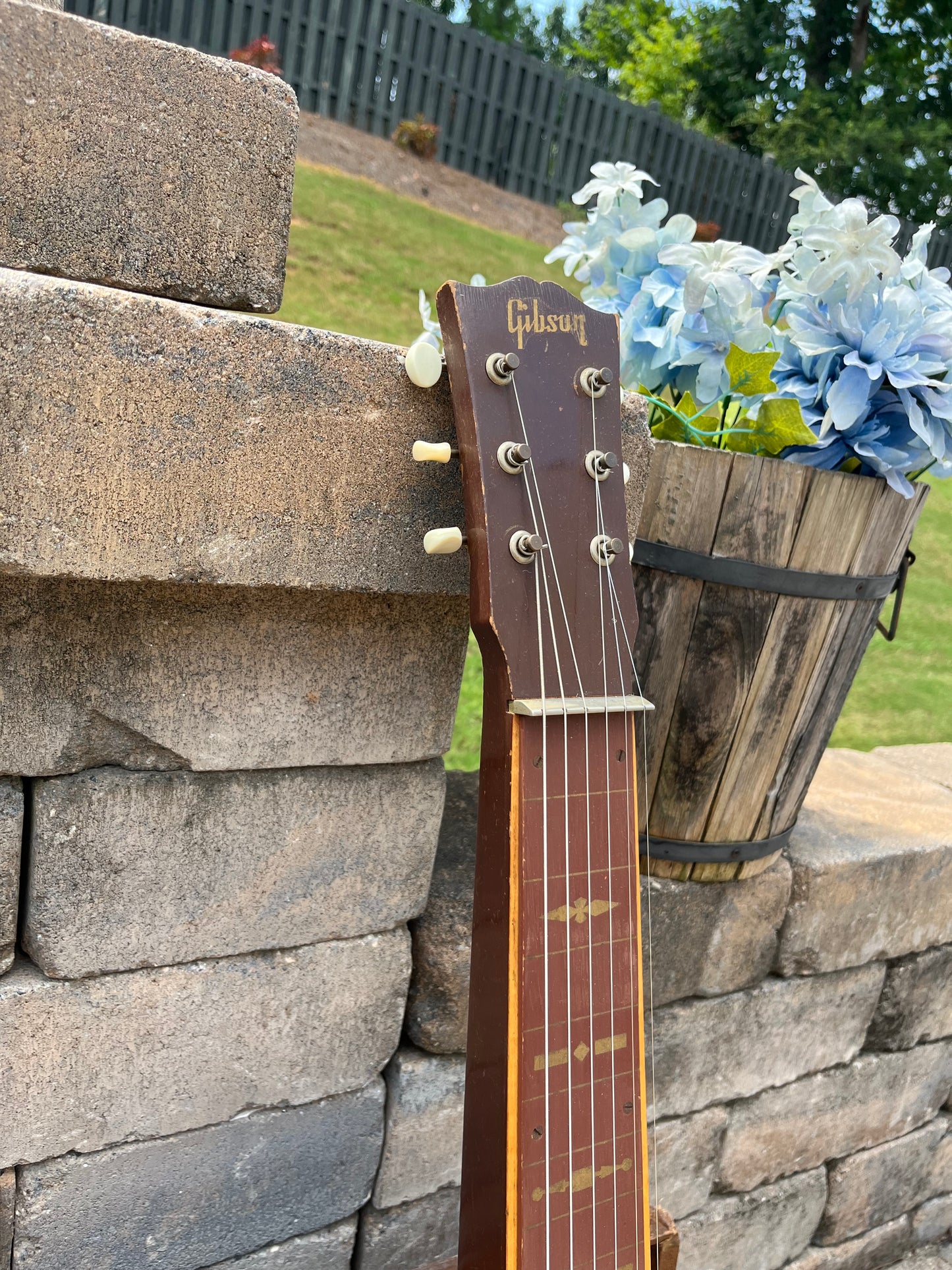 Vintage 1951 Gibson Royal Tone Lap Steel