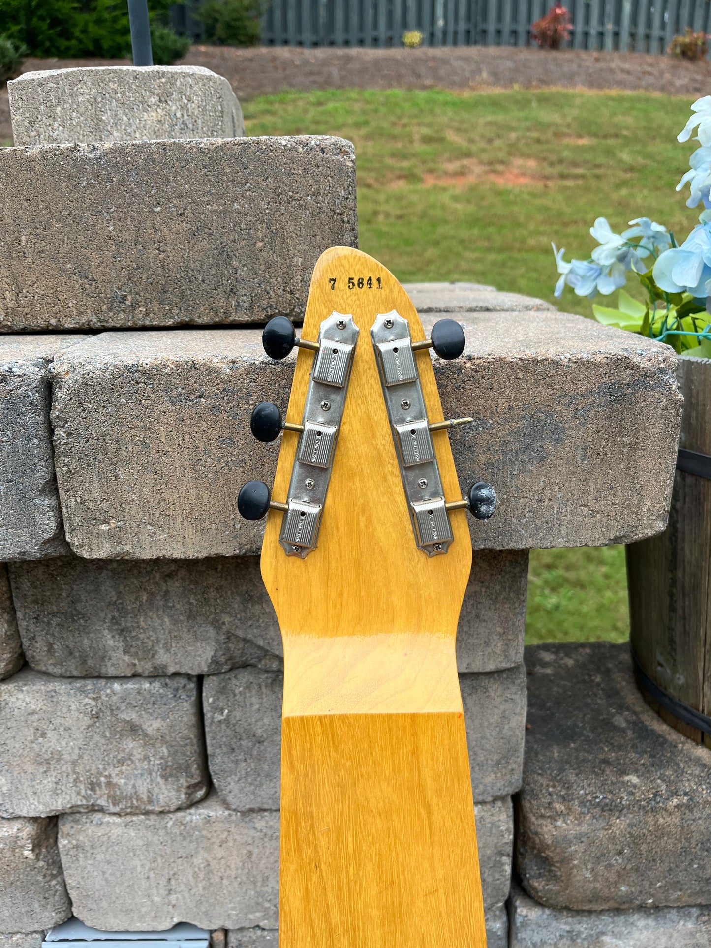 Vintage 1957 Gibson Skylark Lap Steel
