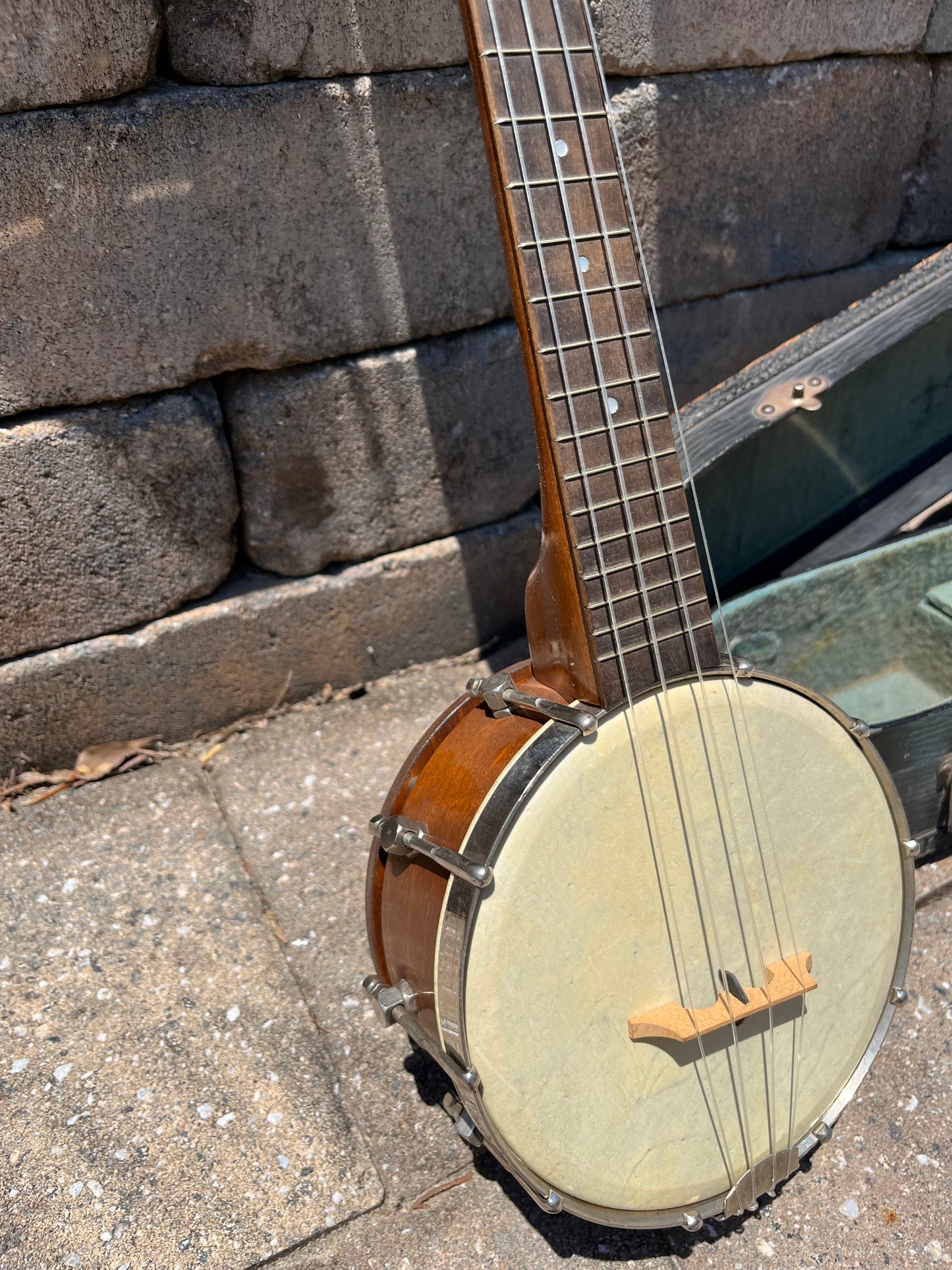 Vintage Gibson Ukulele Banjo Style 1