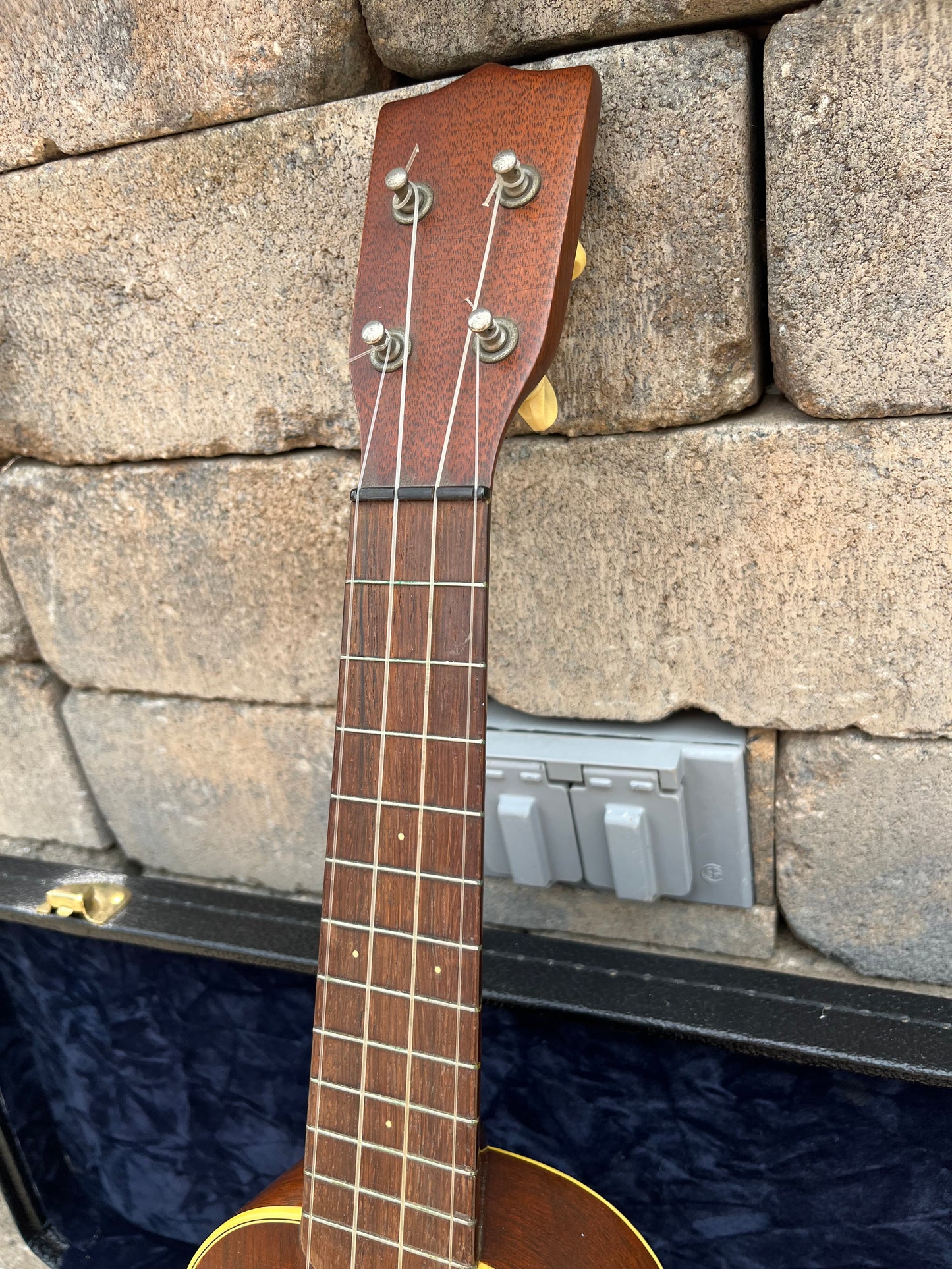 Vintage Martin Style 2 Ukulele