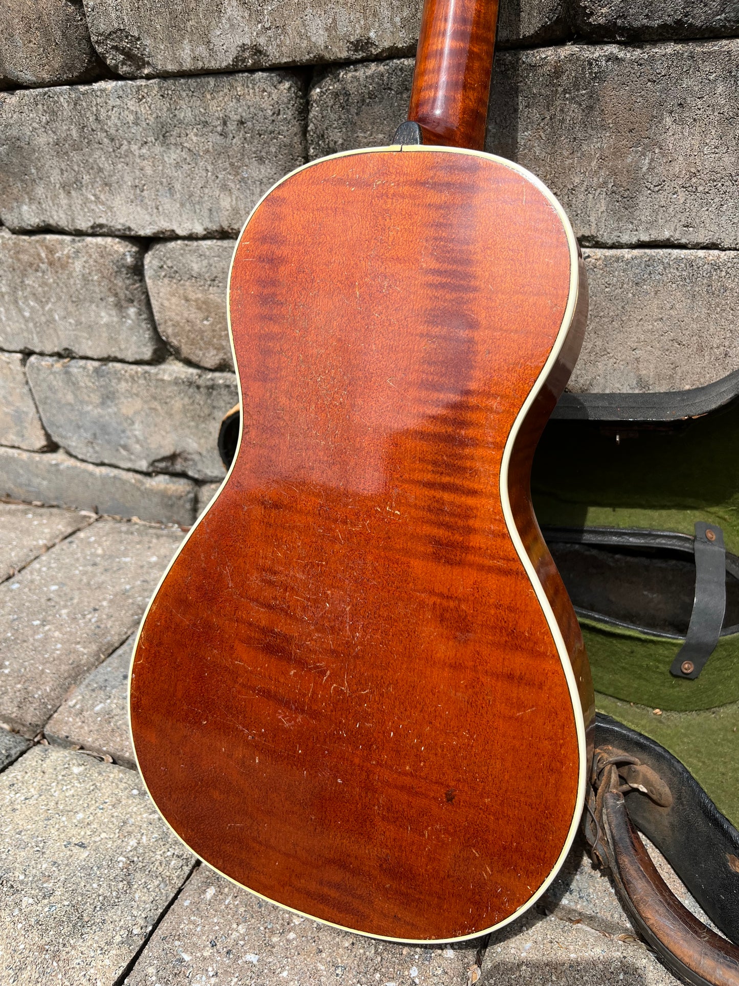 Vintage De-Vekey Style 3 Tenor Ukulele