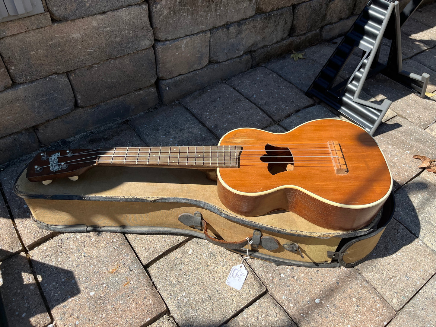 Vintage 1930’s Regal Wendell Hall Concert Ukulele