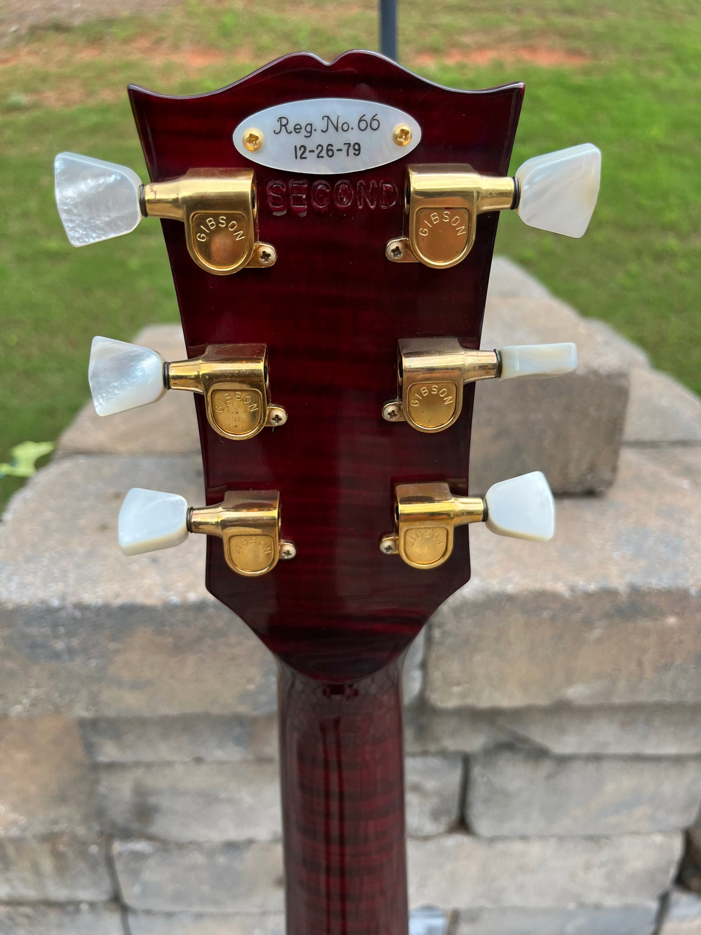 Vintage 1979 Gibson Les Paul Guitar “The Les Paul” Rare