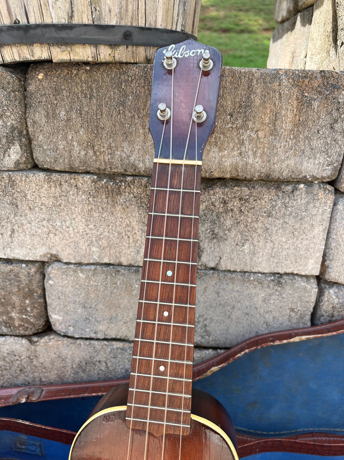 Vintage Gibson Style 2 Mahogany Ukulele 1930's