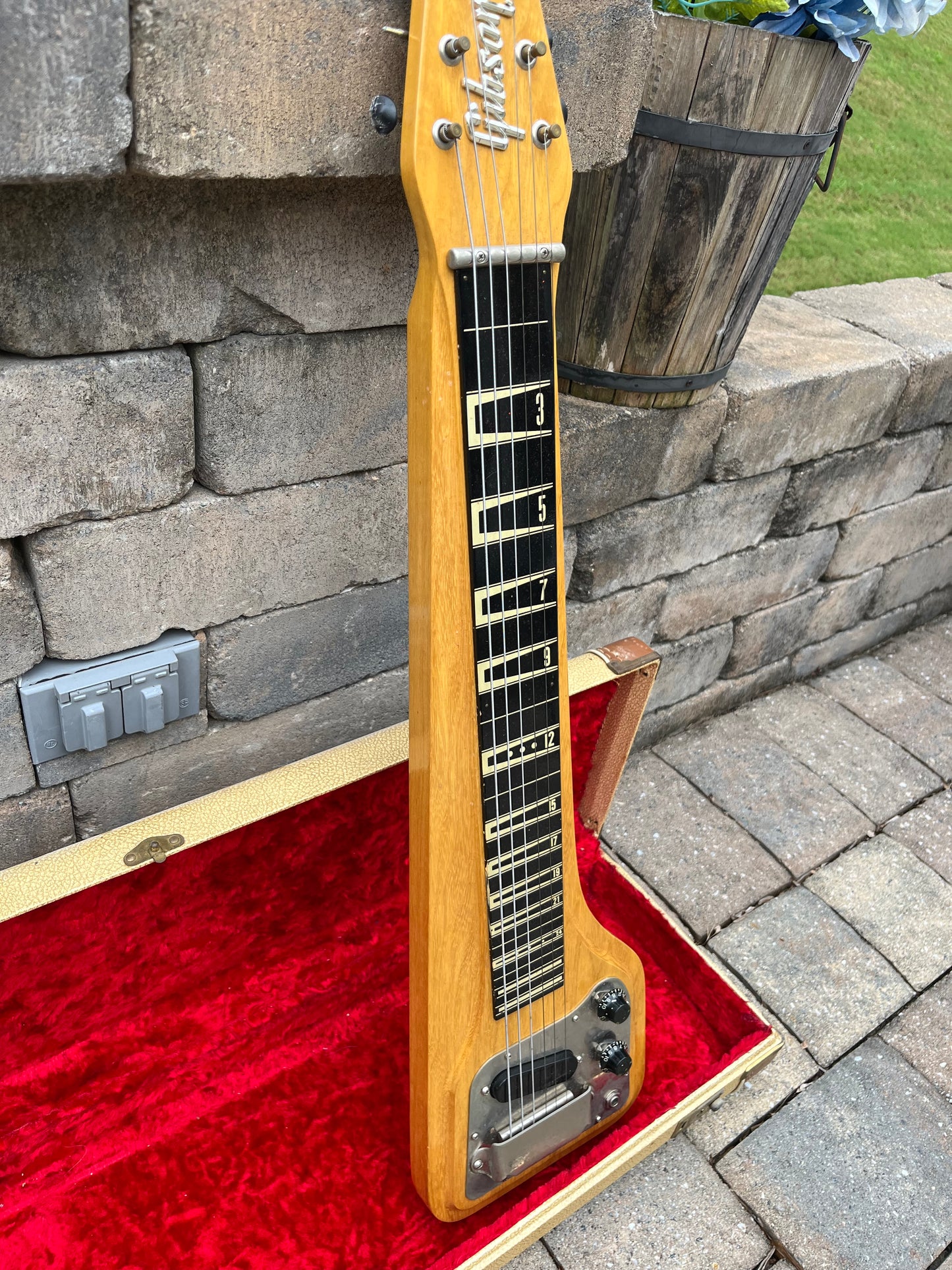 Vintage 1957 Gibson Skylark Lap Steel