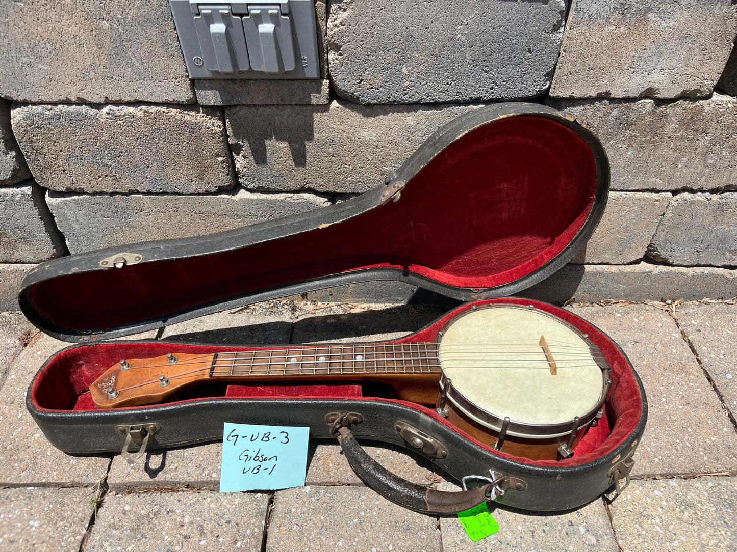 Vintage Gibson Ukulele Banjo UB-1