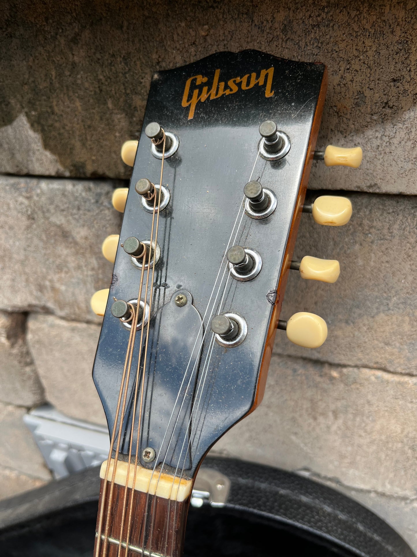 Vintage 1969 Gibson A-40 Mandolin