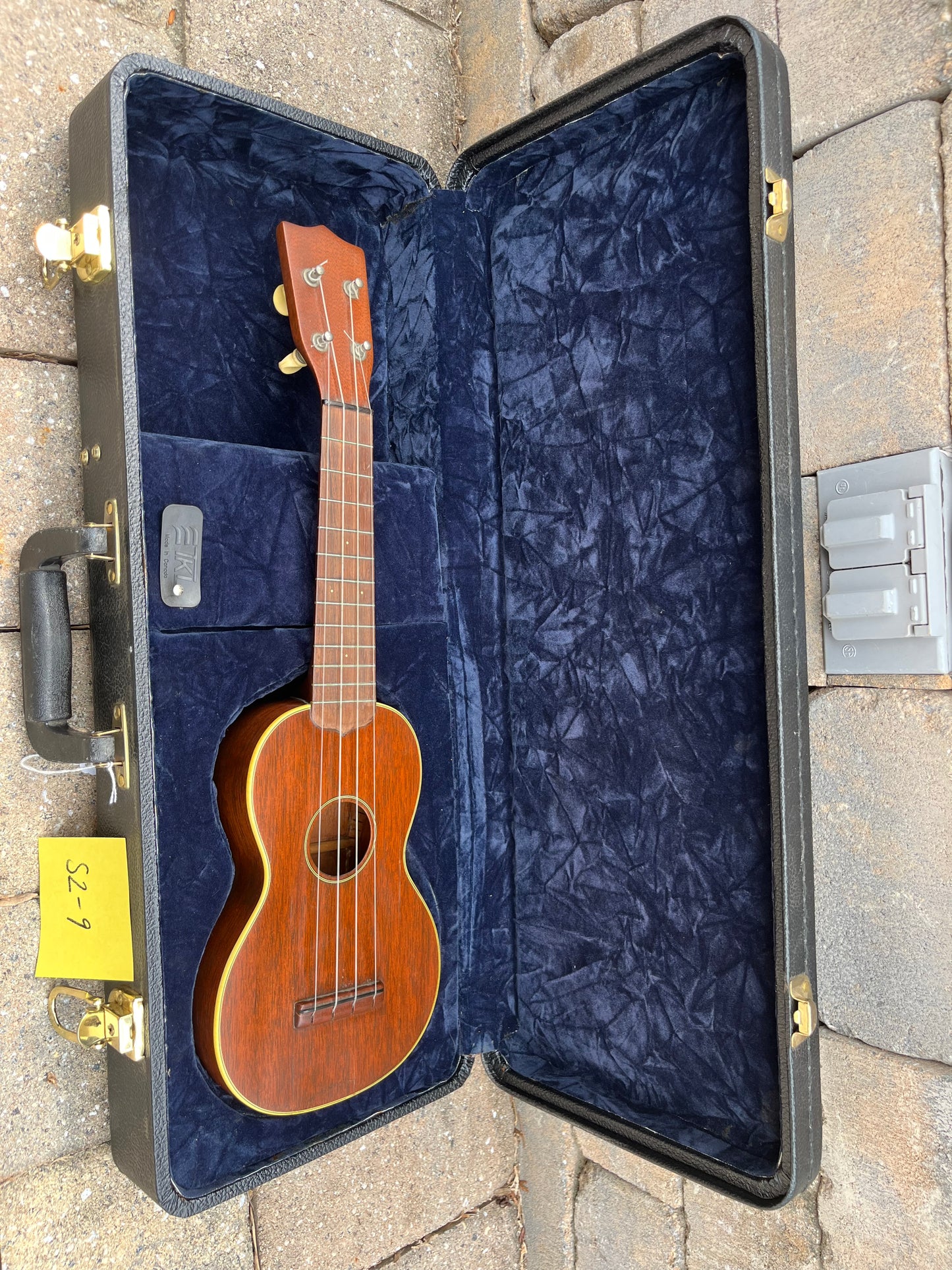 Vintage Martin Style 2 Ukulele
