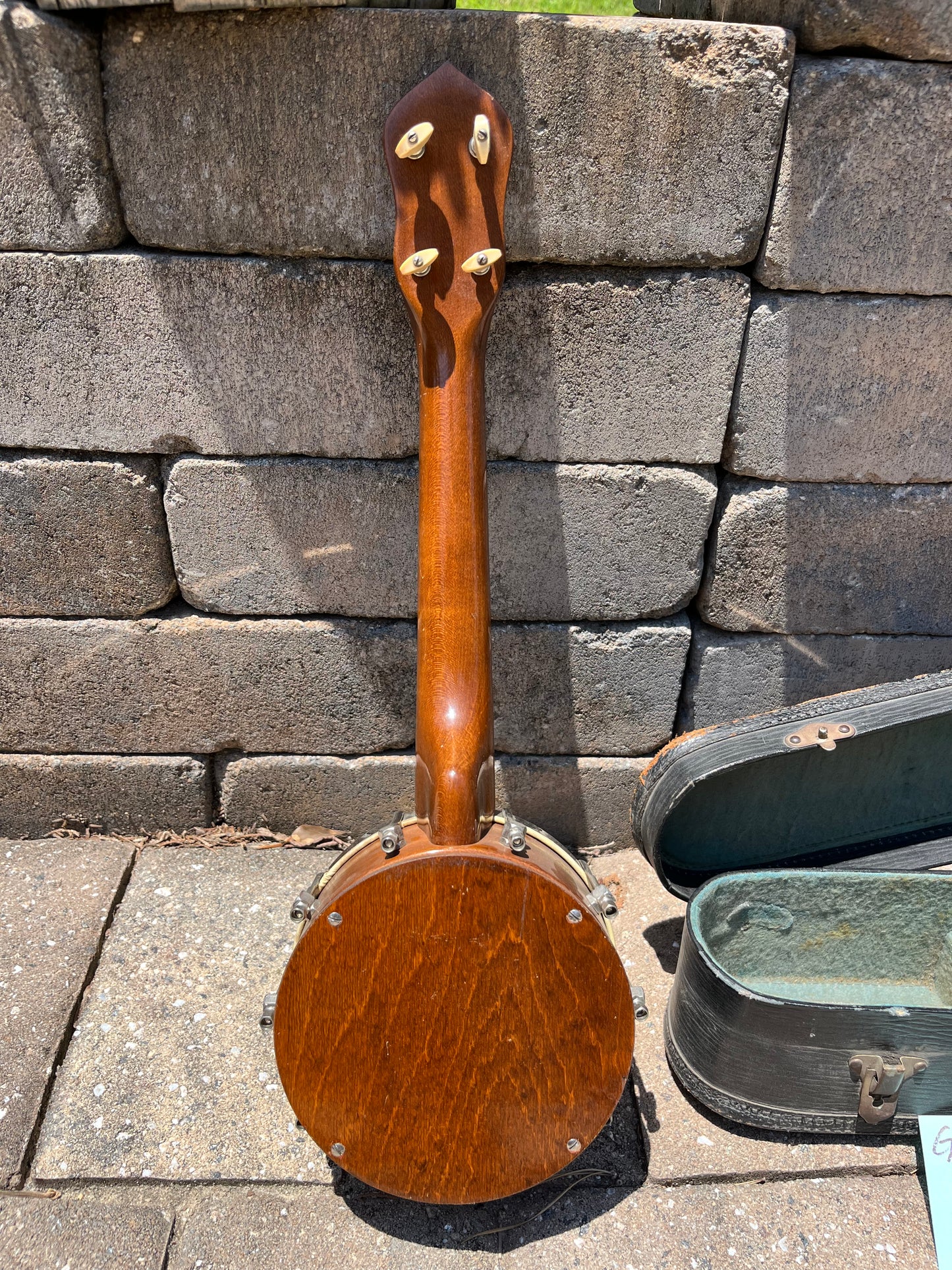 Vintage Gibson Ukulele Banjo Style 1