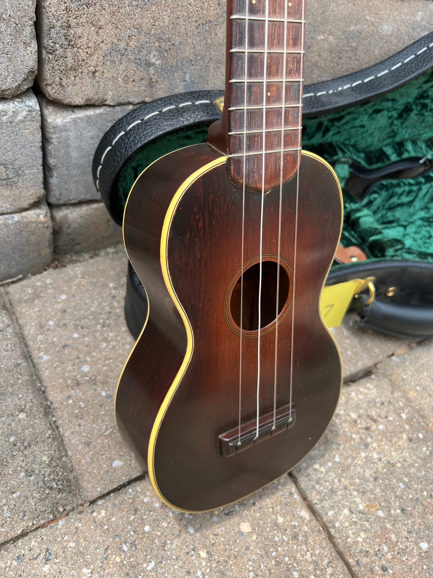 Vintage Martin Style 2 Ukulele