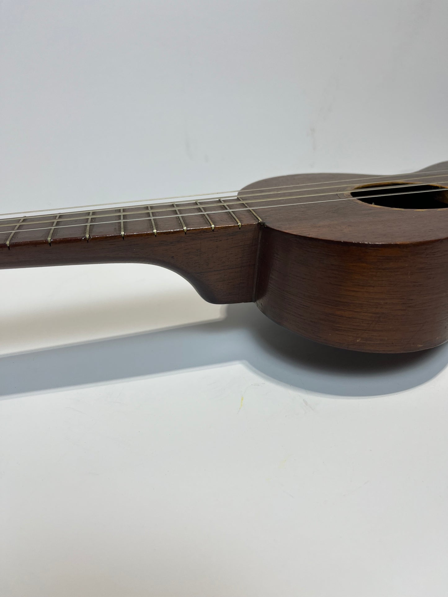 Vintage 1920’s Kaholas & Co Hawaiian Ukulele