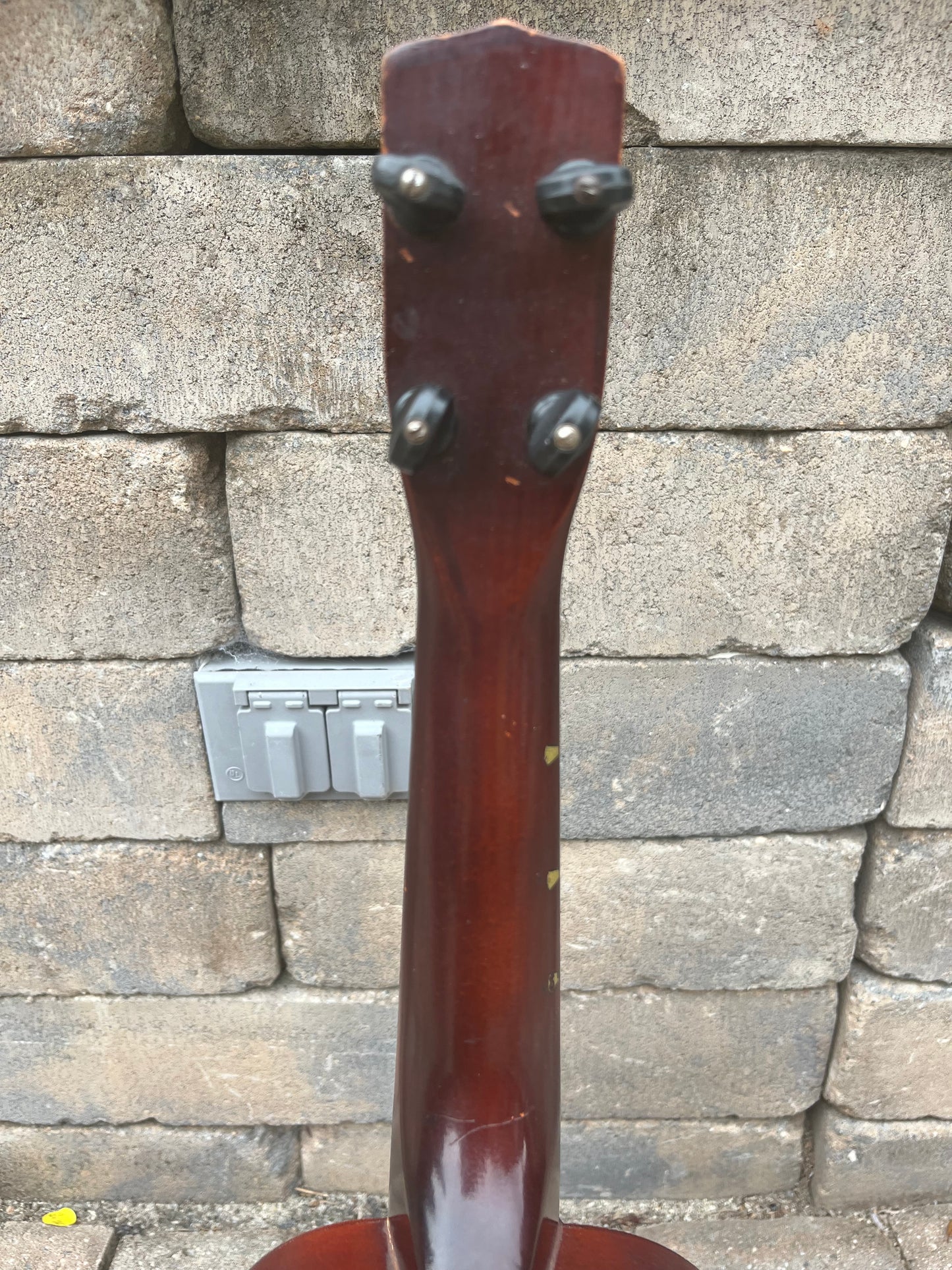 Vintage Regal Wendell Hall TV Concert Ukulele