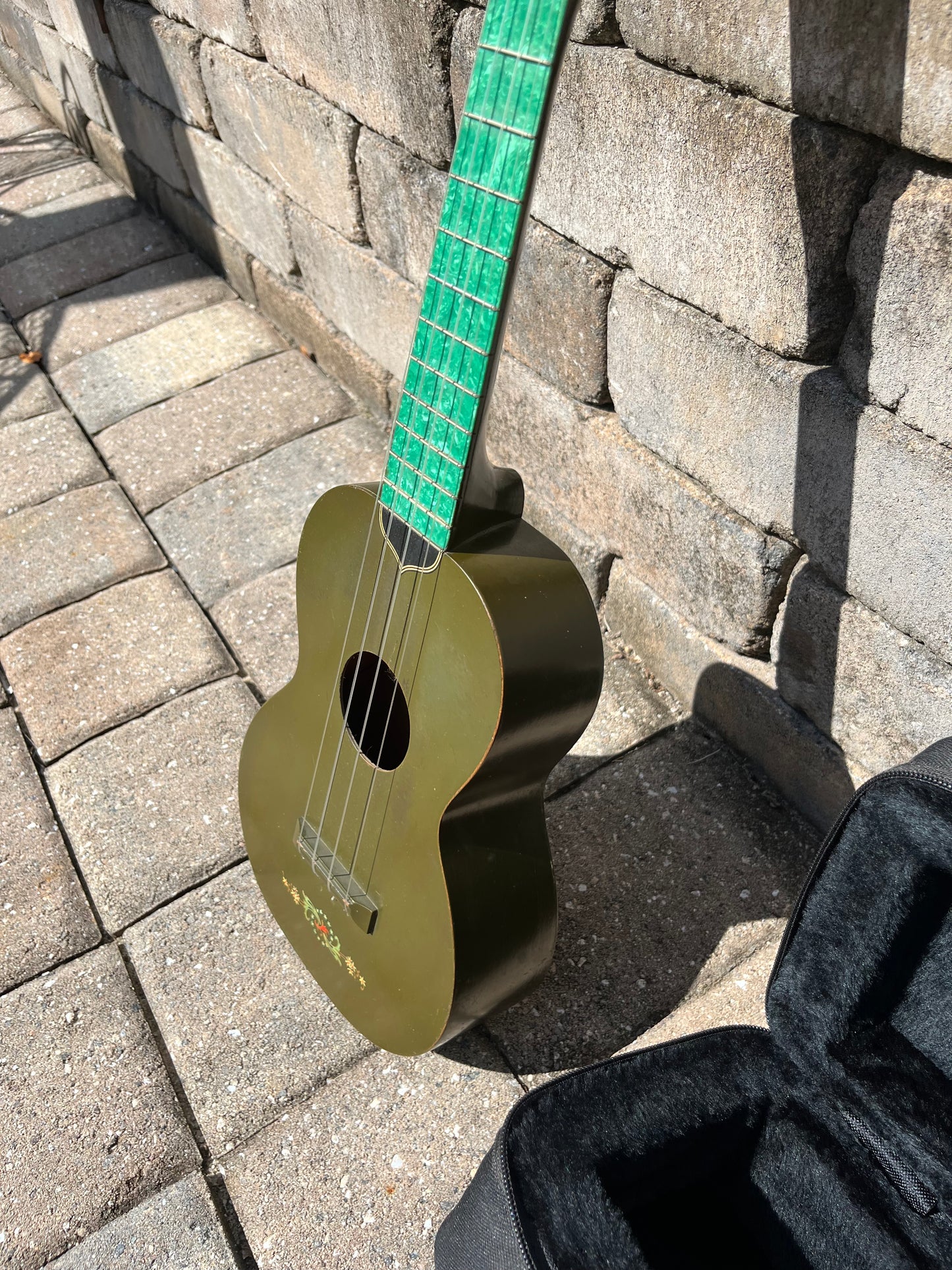 Vintage Regal Concert Green Ukulele