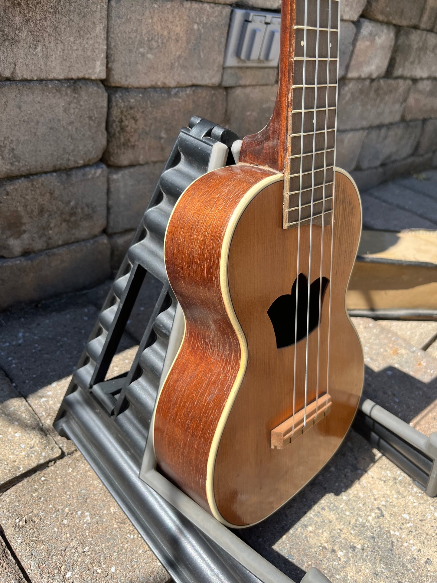 Vintage 1930’s Regal Wendell Hall Concert Ukulele