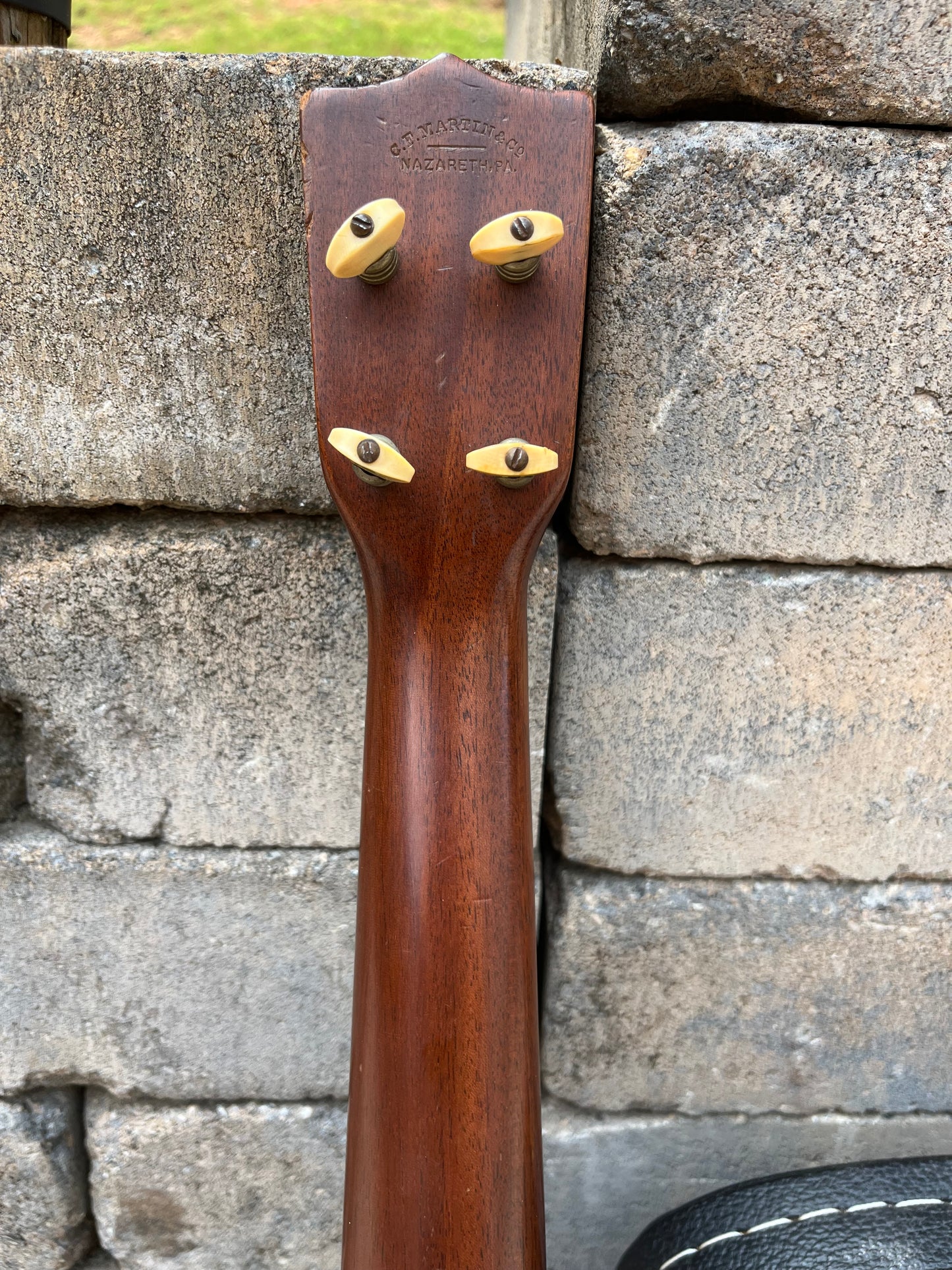 Vintage Martin Style 2 Ukulele