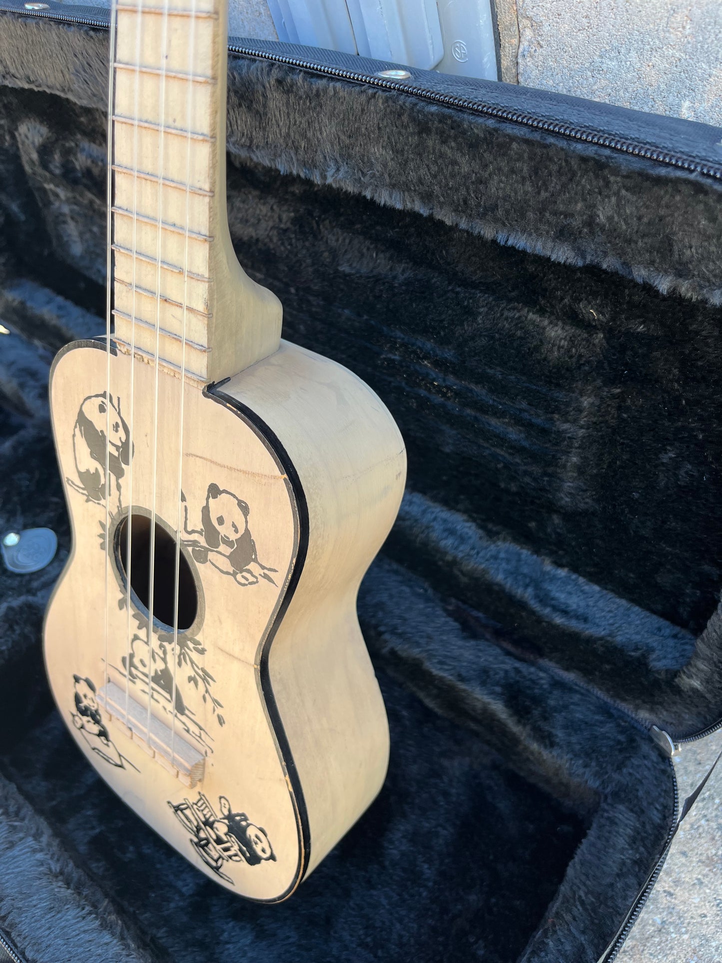 Vintage Regal Panda Soprano Ukulele