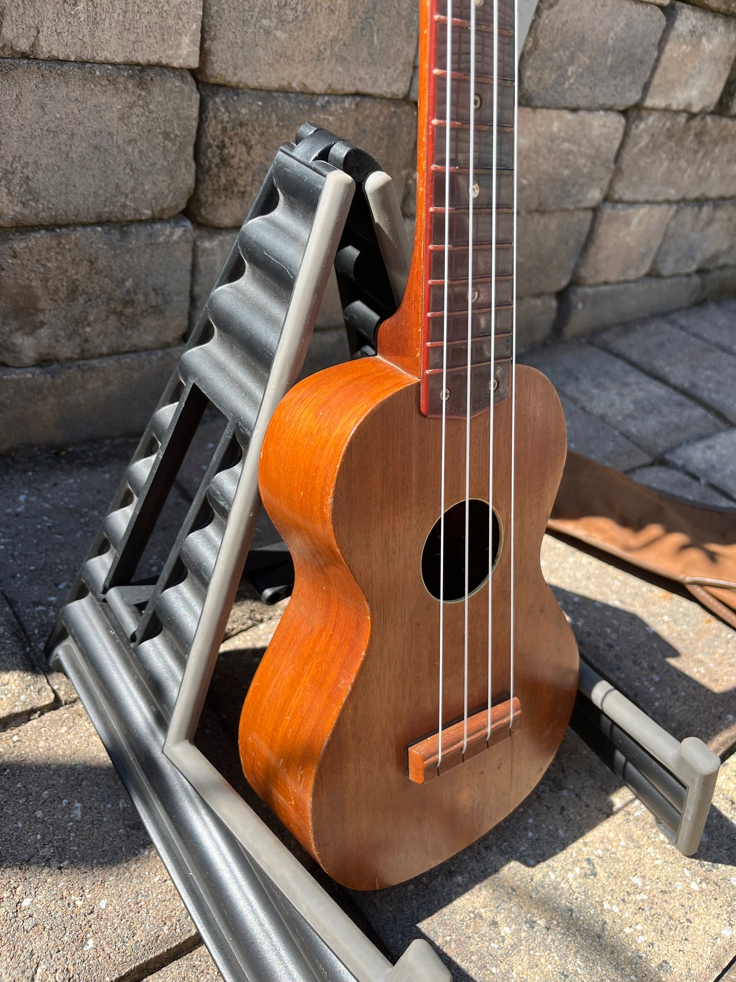 Vintage 1950’s Harmony Roy Smeck Ukulele