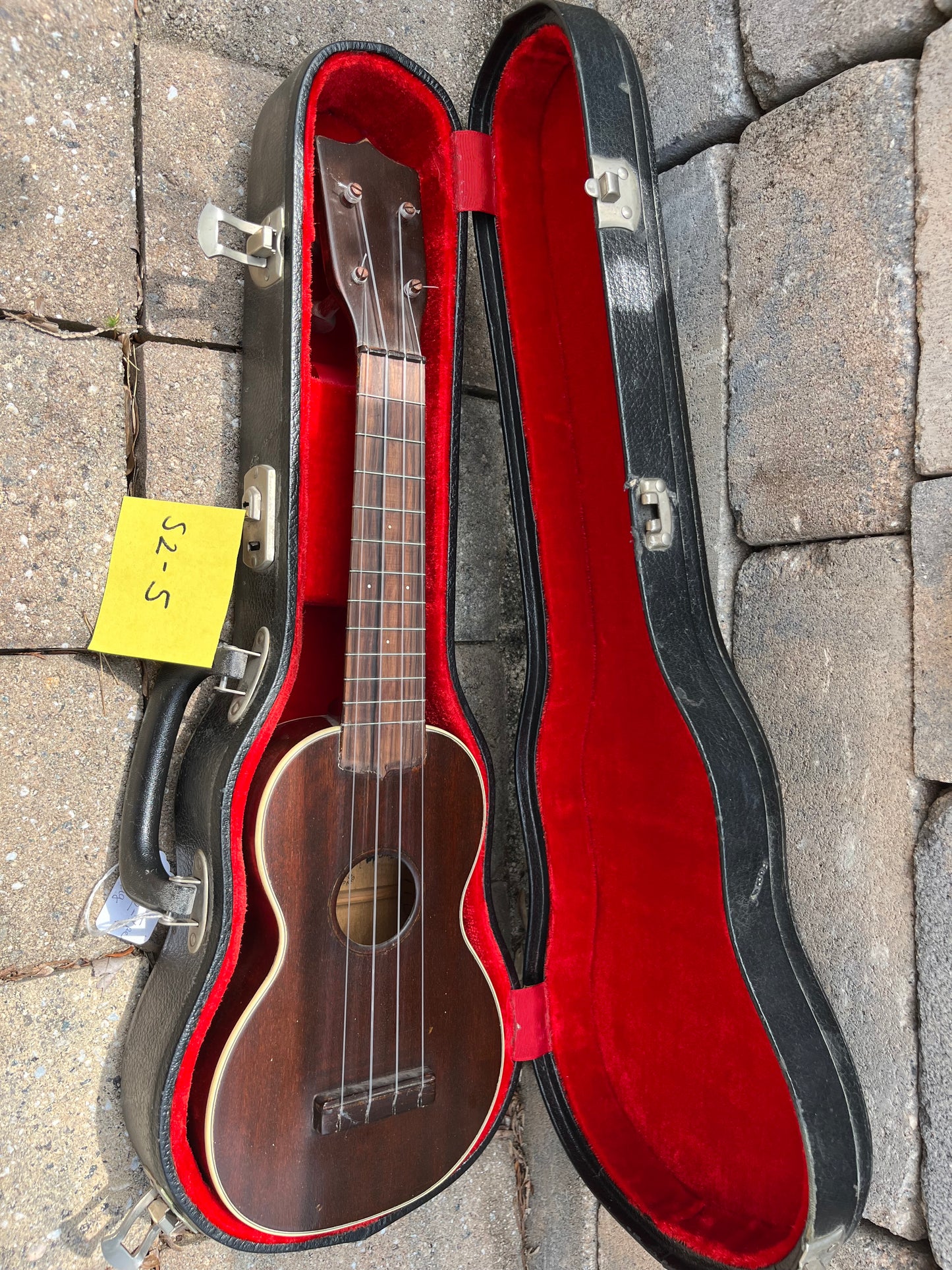 Vintage Martin Style 2 Ukulele