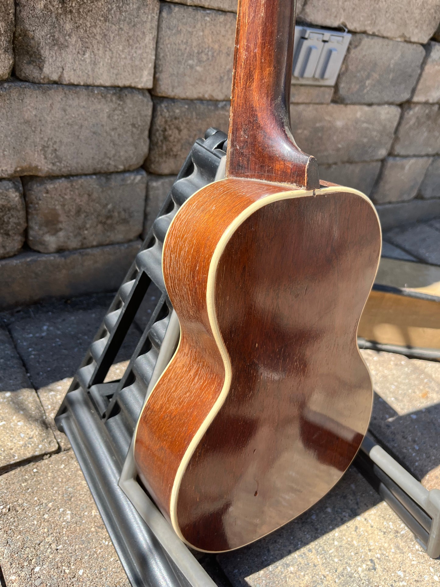 Vintage 1930’s Regal Wendell Hall Concert Ukulele