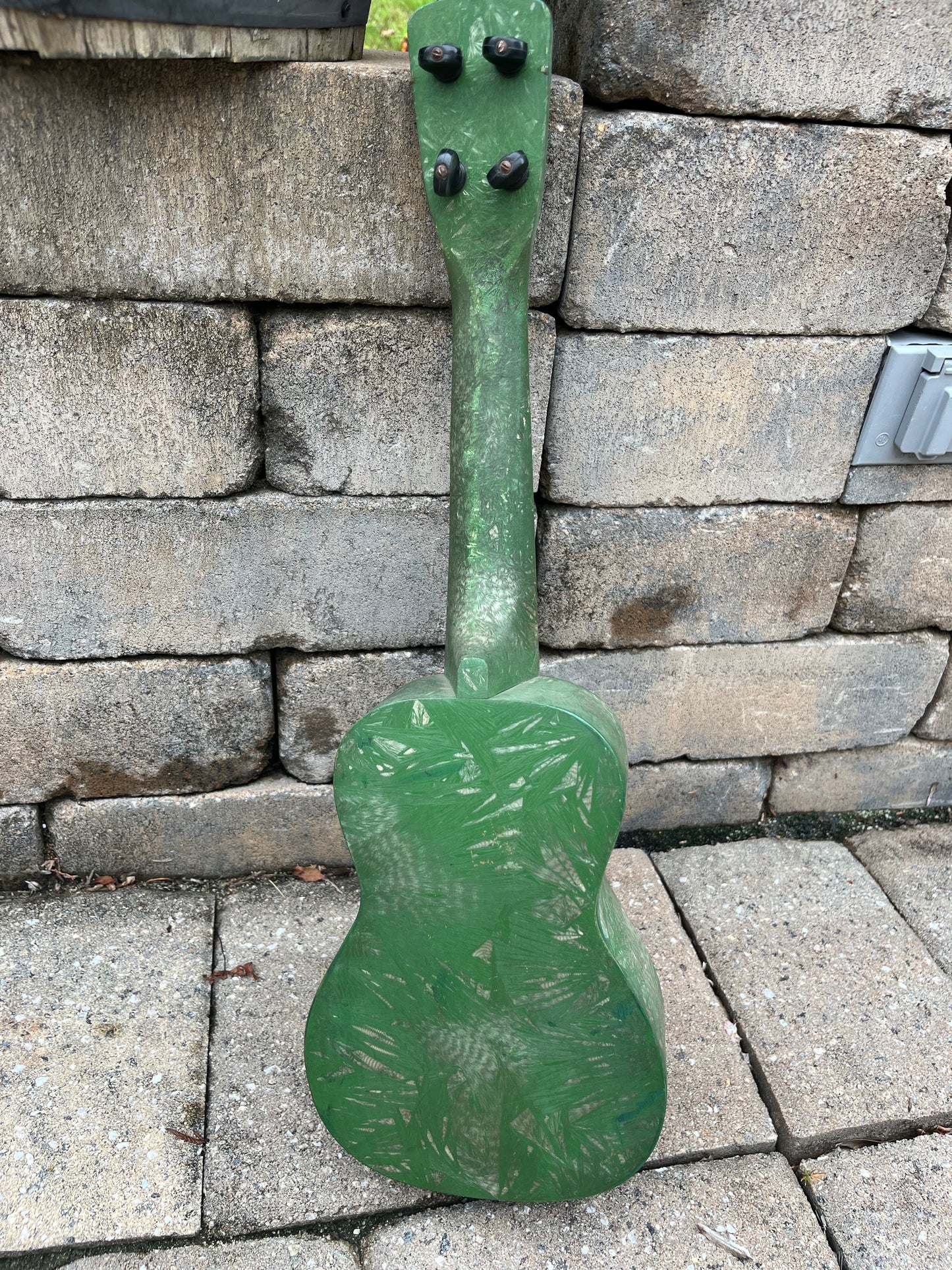 Vintage Harmony Green Crystal Ukulele
