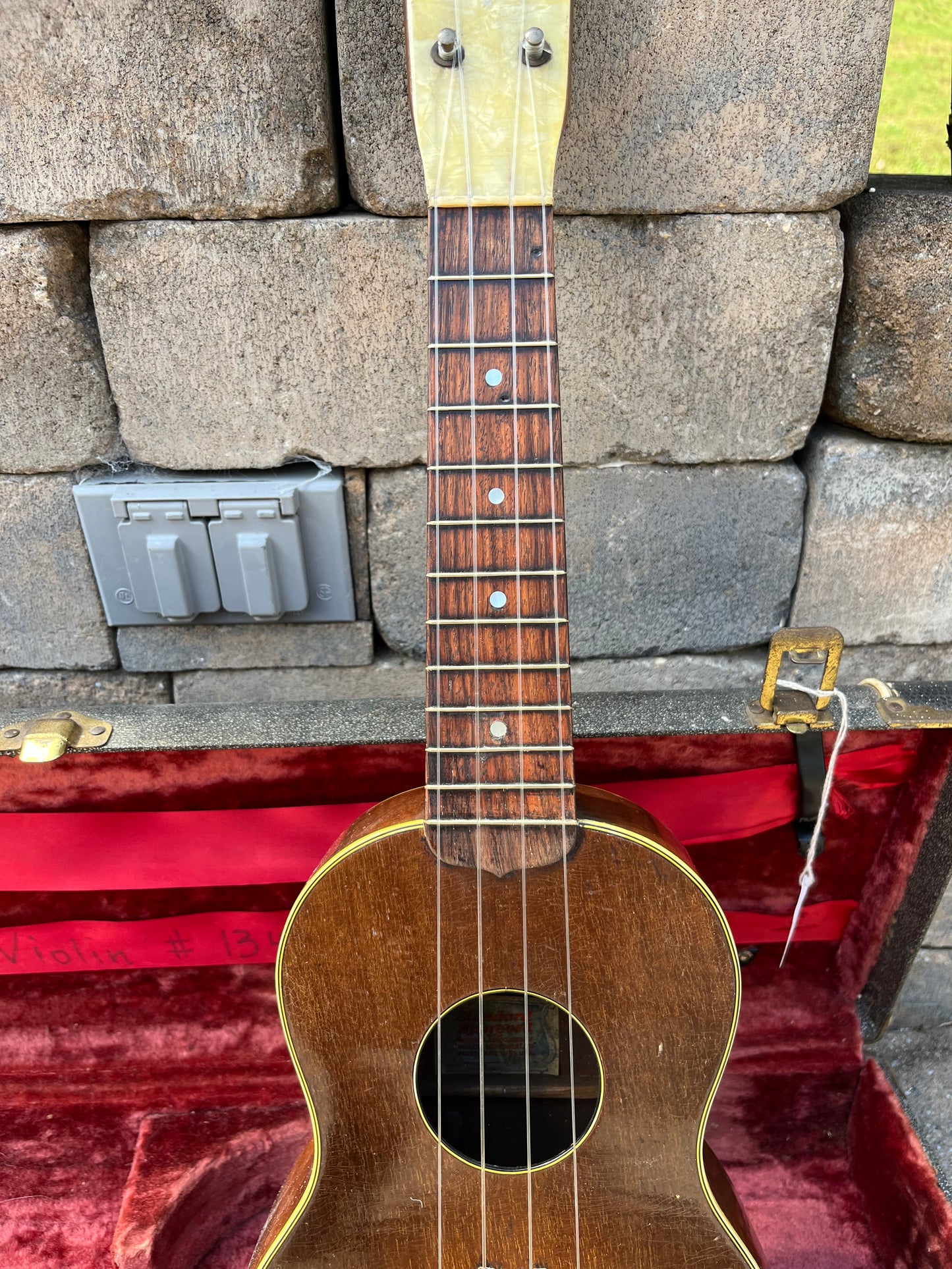 Vintage Harmony 1930’s Johny Marvin Tenor Ukulele
