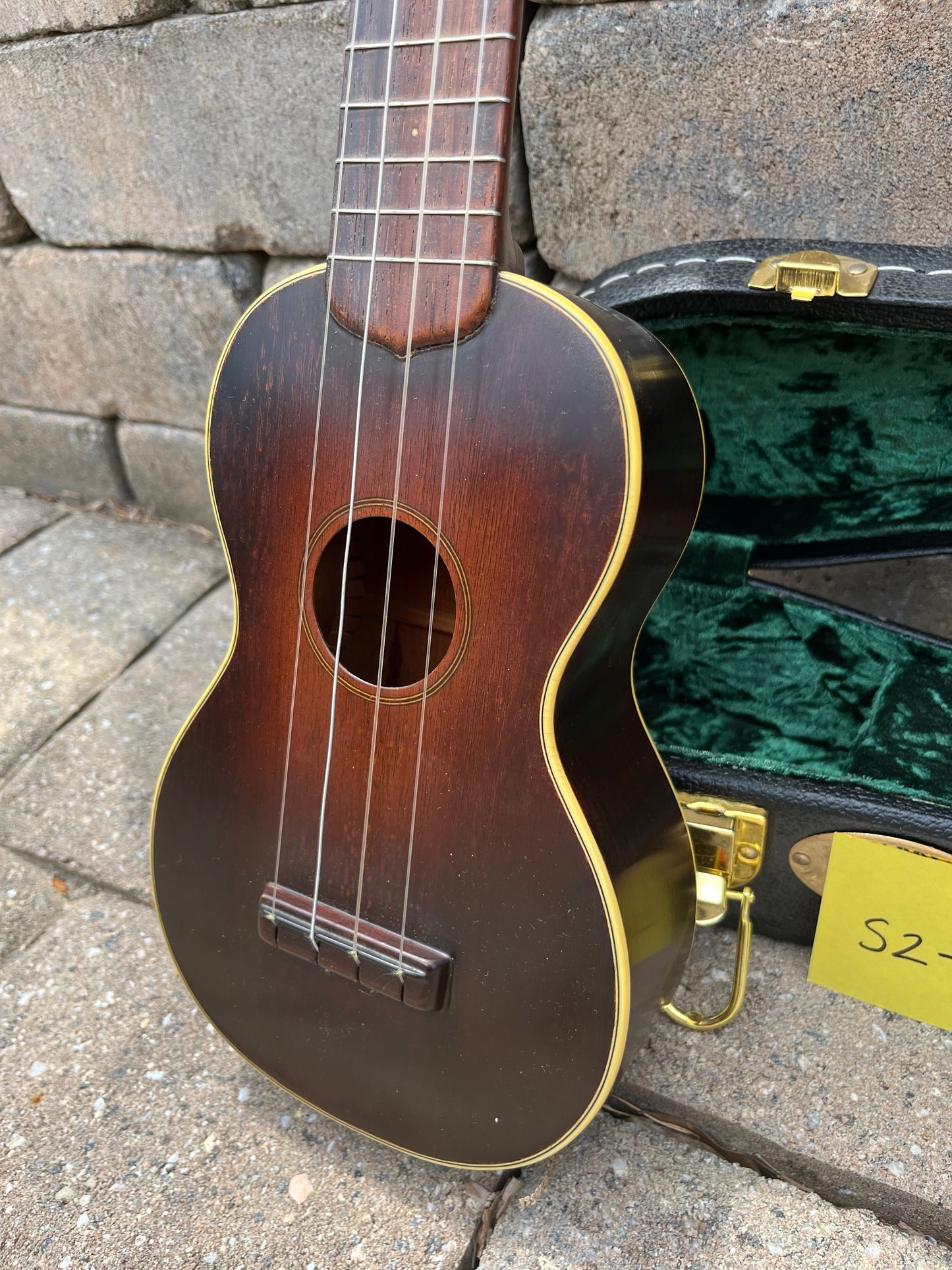 Vintage Martin Style 2 Ukulele