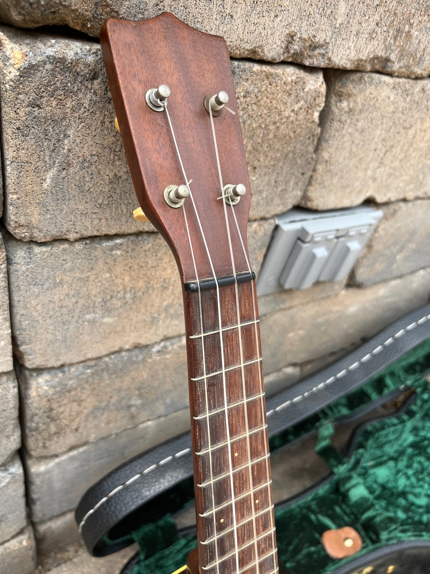 Vintage Martin Style 2 Ukulele