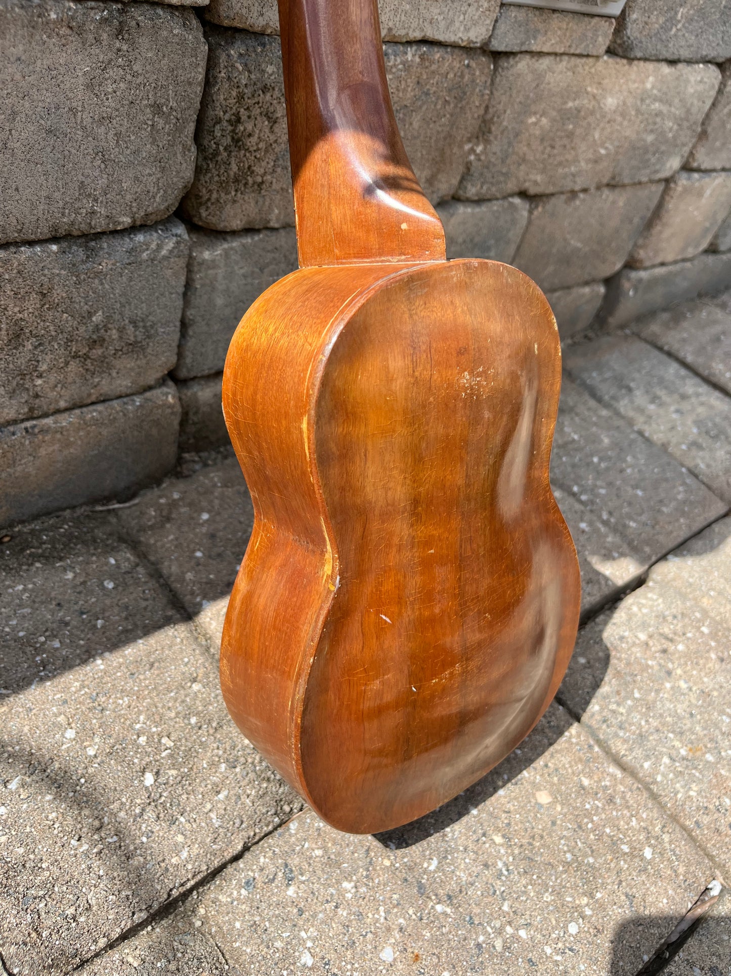 Vintage 1920’s 1930’s No Name Foreign Arched Back Soprano Ukulele