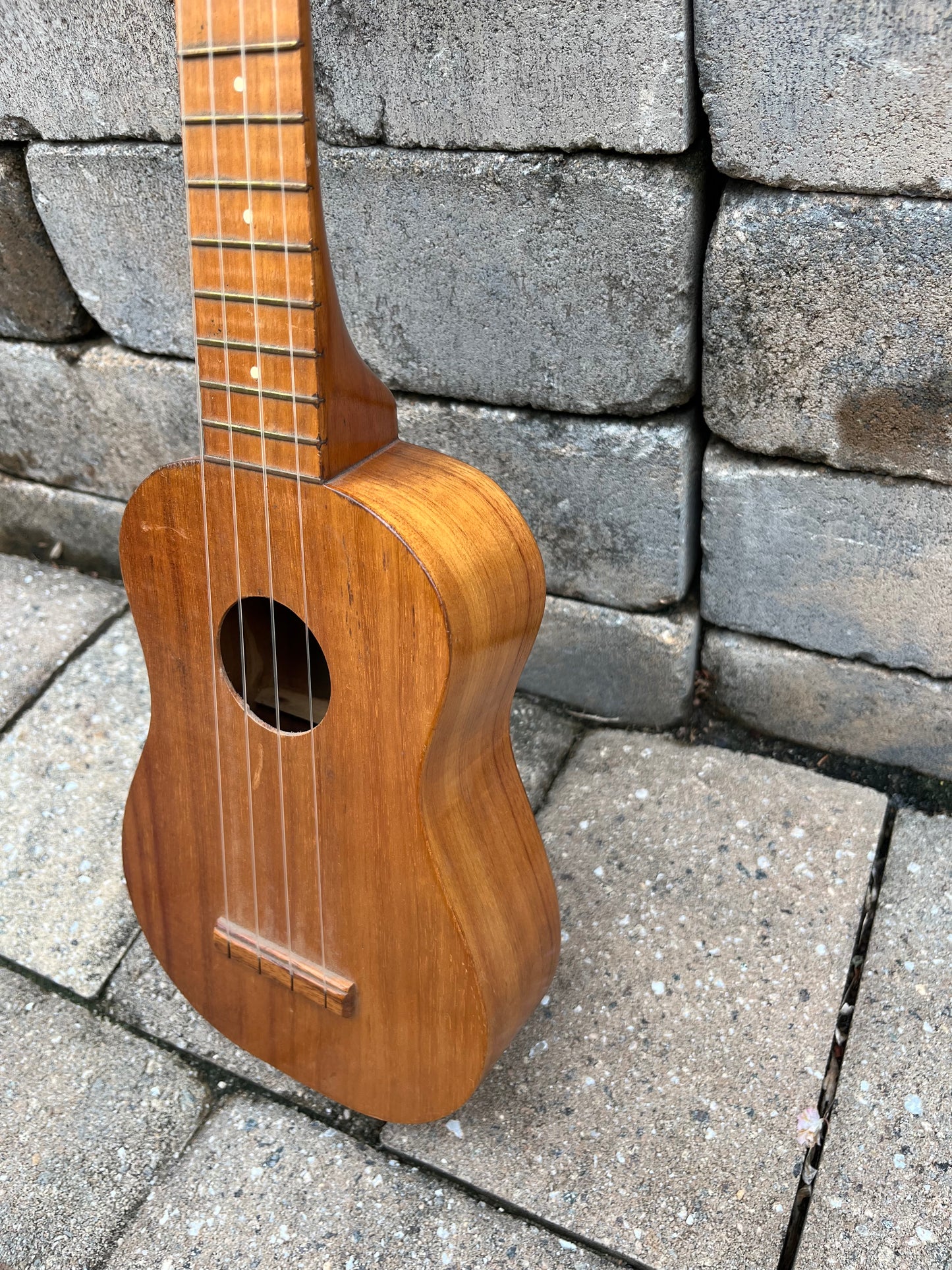 Vintage 1961 Kamaka Gold Label Ukulele