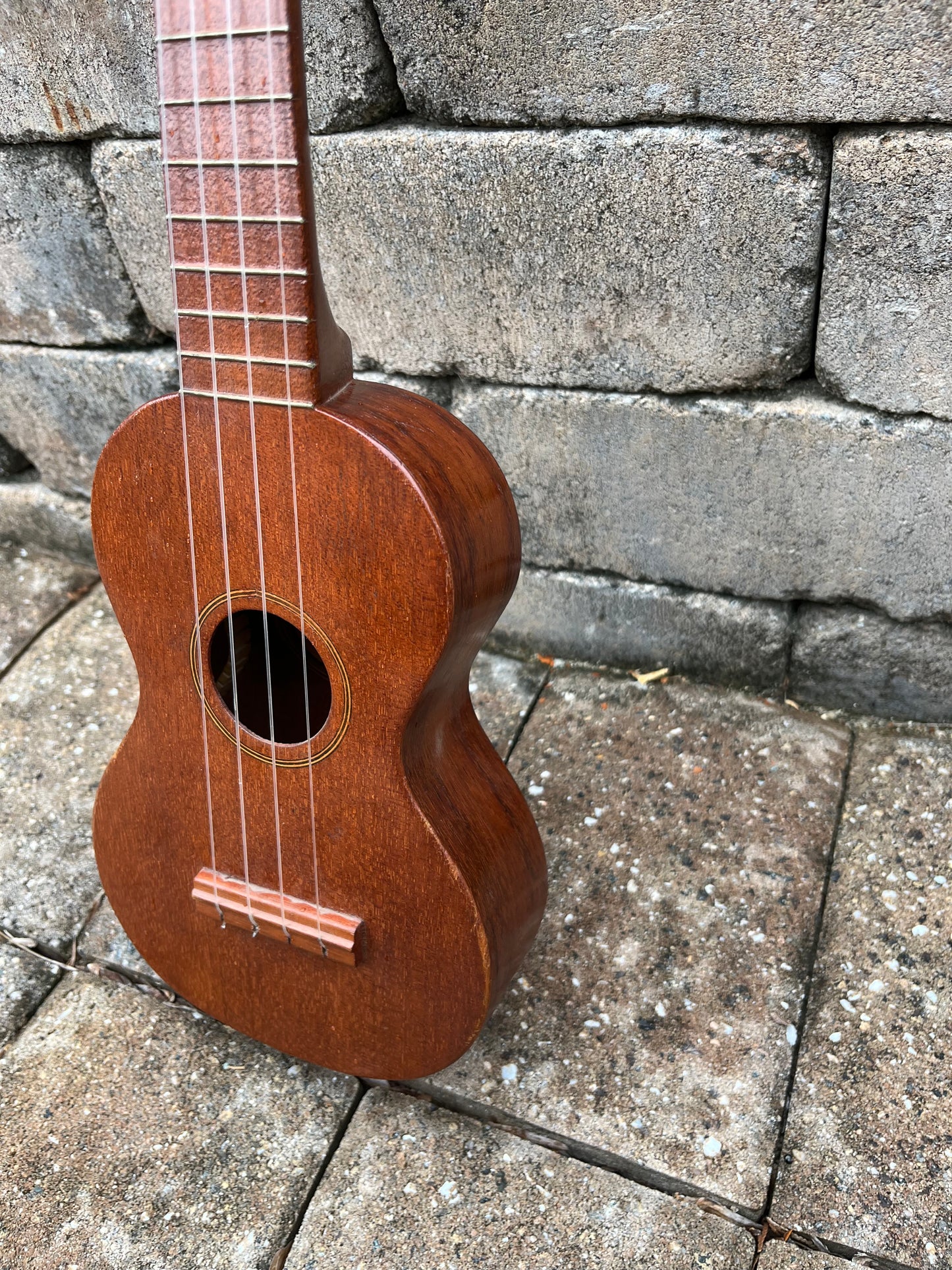 Vintage Mahogany Kaholas & Co Hawaiian Ukulele