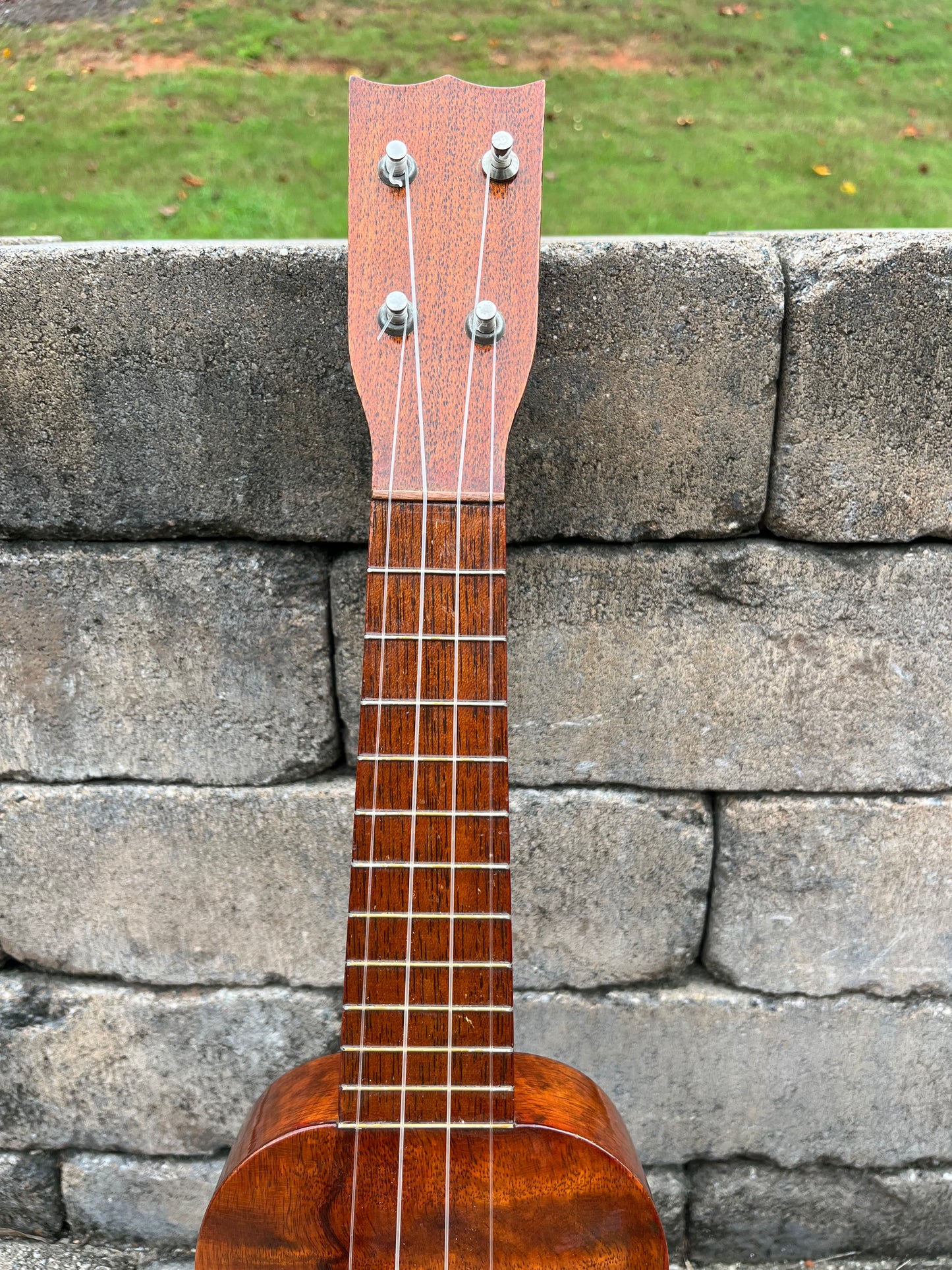 Vintage Unis & Co Hawaiian 1920’s Ukulele