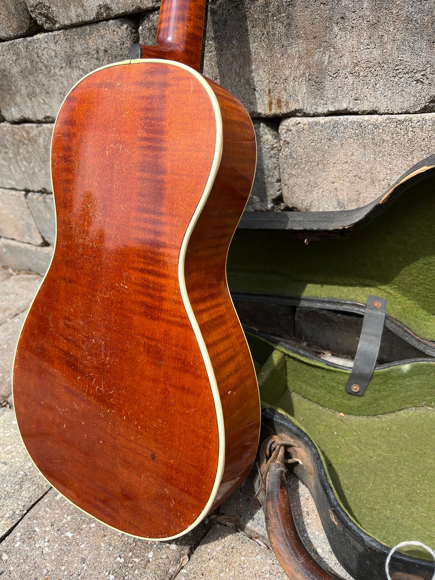 Vintage De-Vekey Style 3 Tenor Ukulele