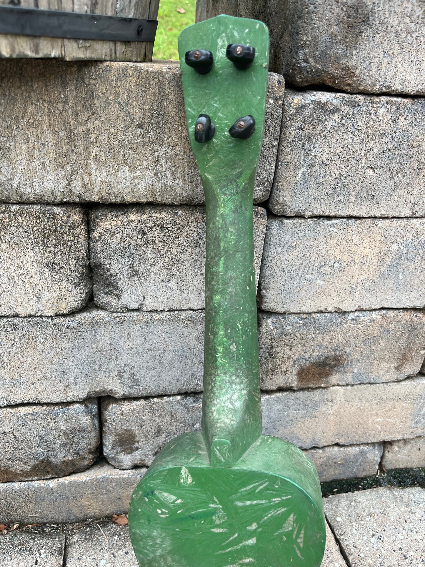 Vintage Harmony Green Crystal Ukulele