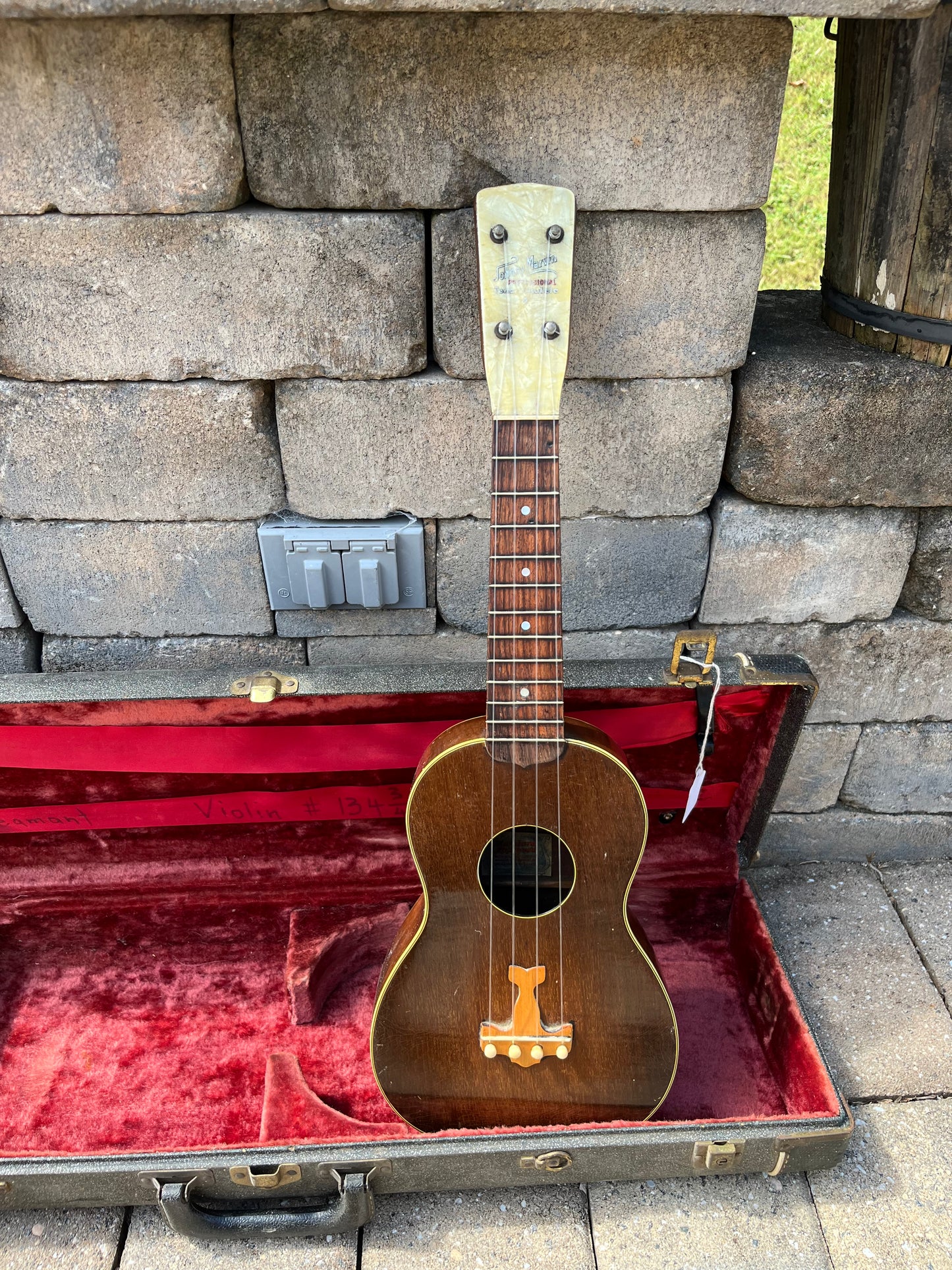 Vintage Harmony 1930’s Johny Marvin Tenor Ukulele